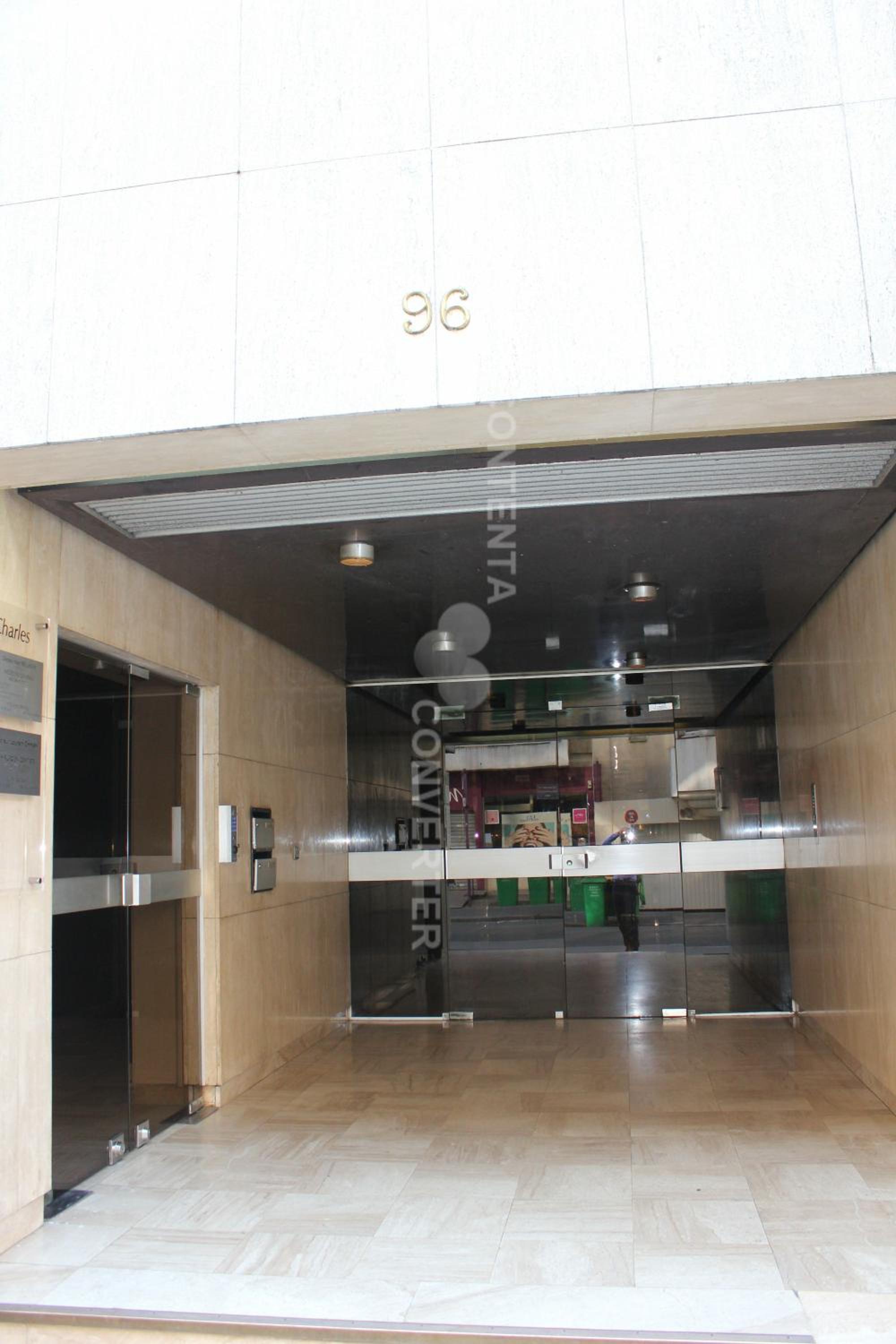 Studio with Balcony photo 1