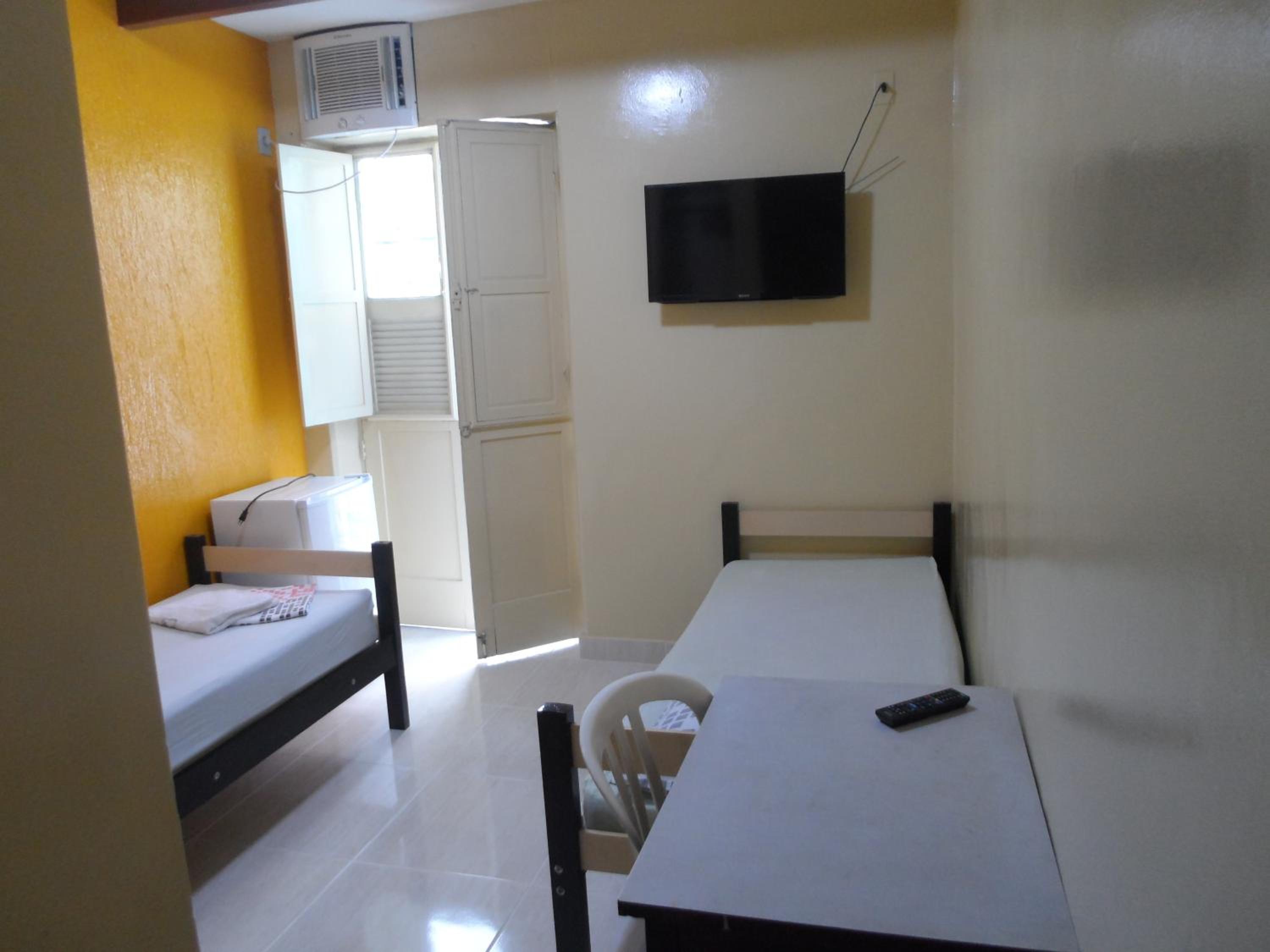 Single Room with Bathroom photo 3