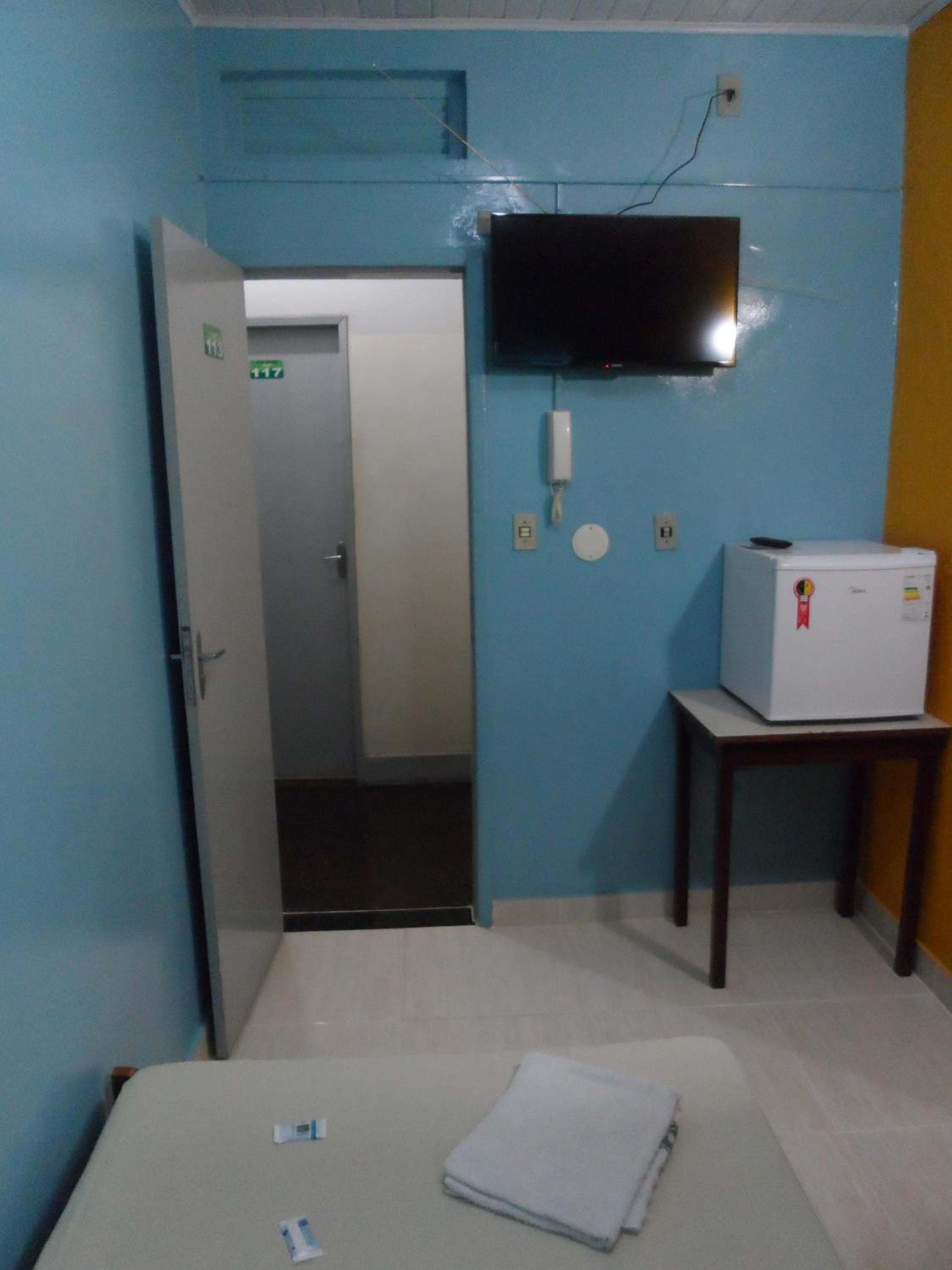 Single Room with Bathroom photo 1