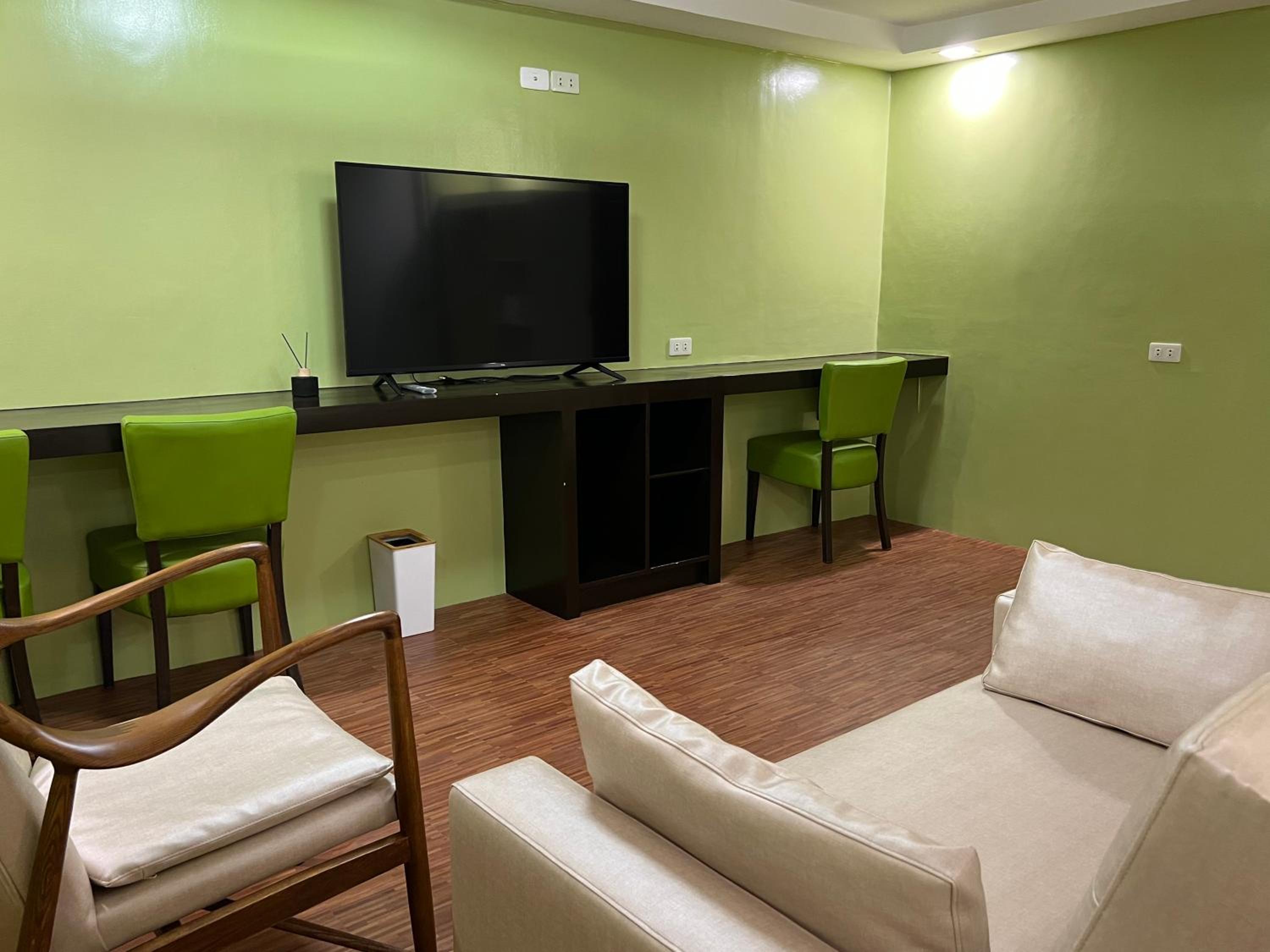 Deluxe Triple Room photo 2