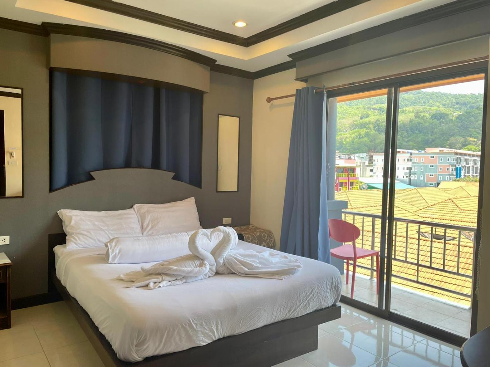 King Room with Terrace - Photo 2