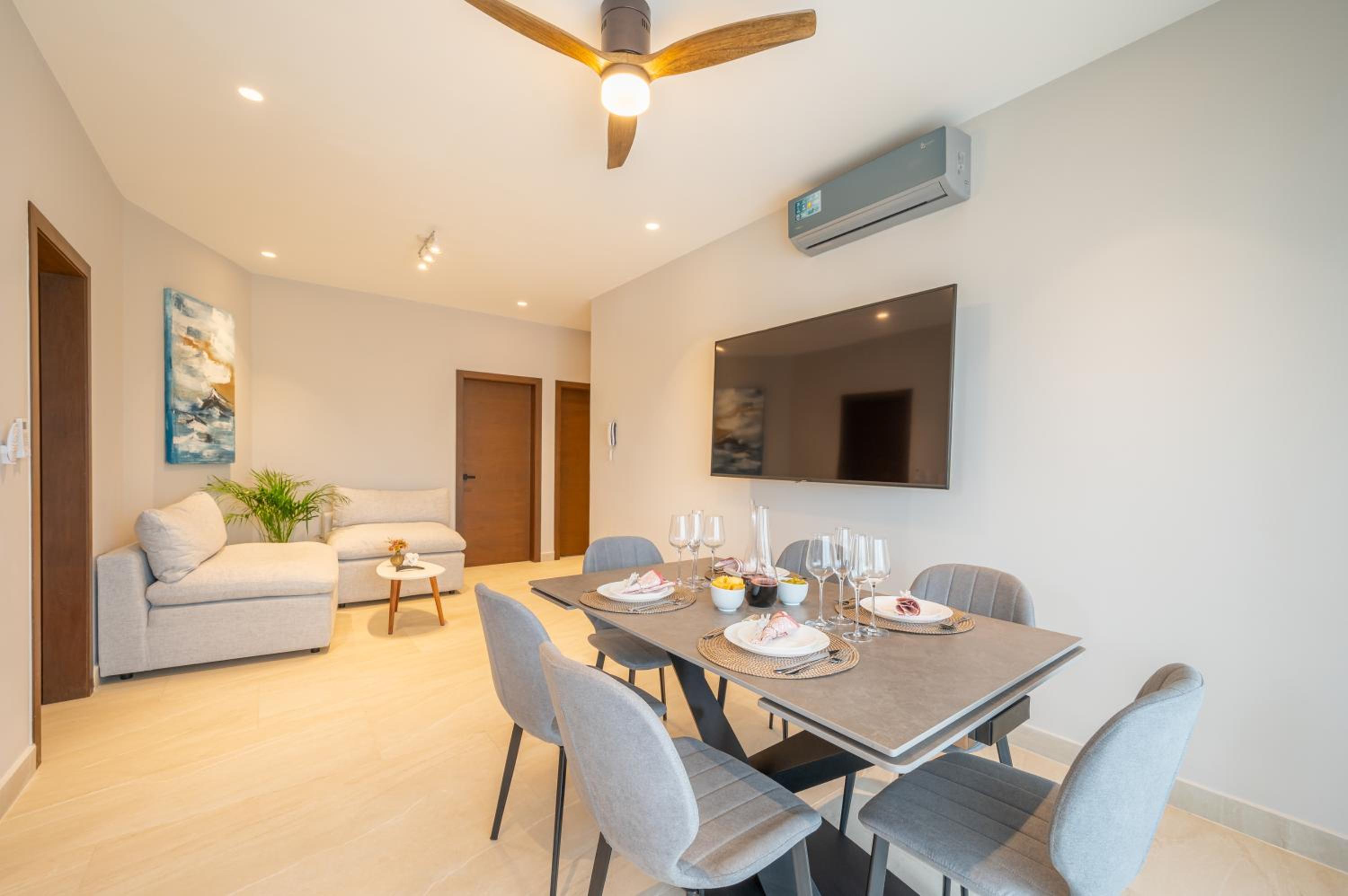 Apartment with Terrace photo 2