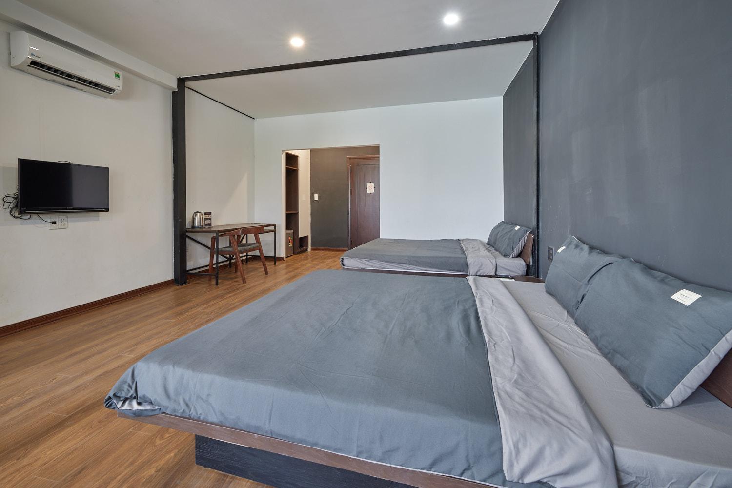 Family Room with Balcony - Photo 2