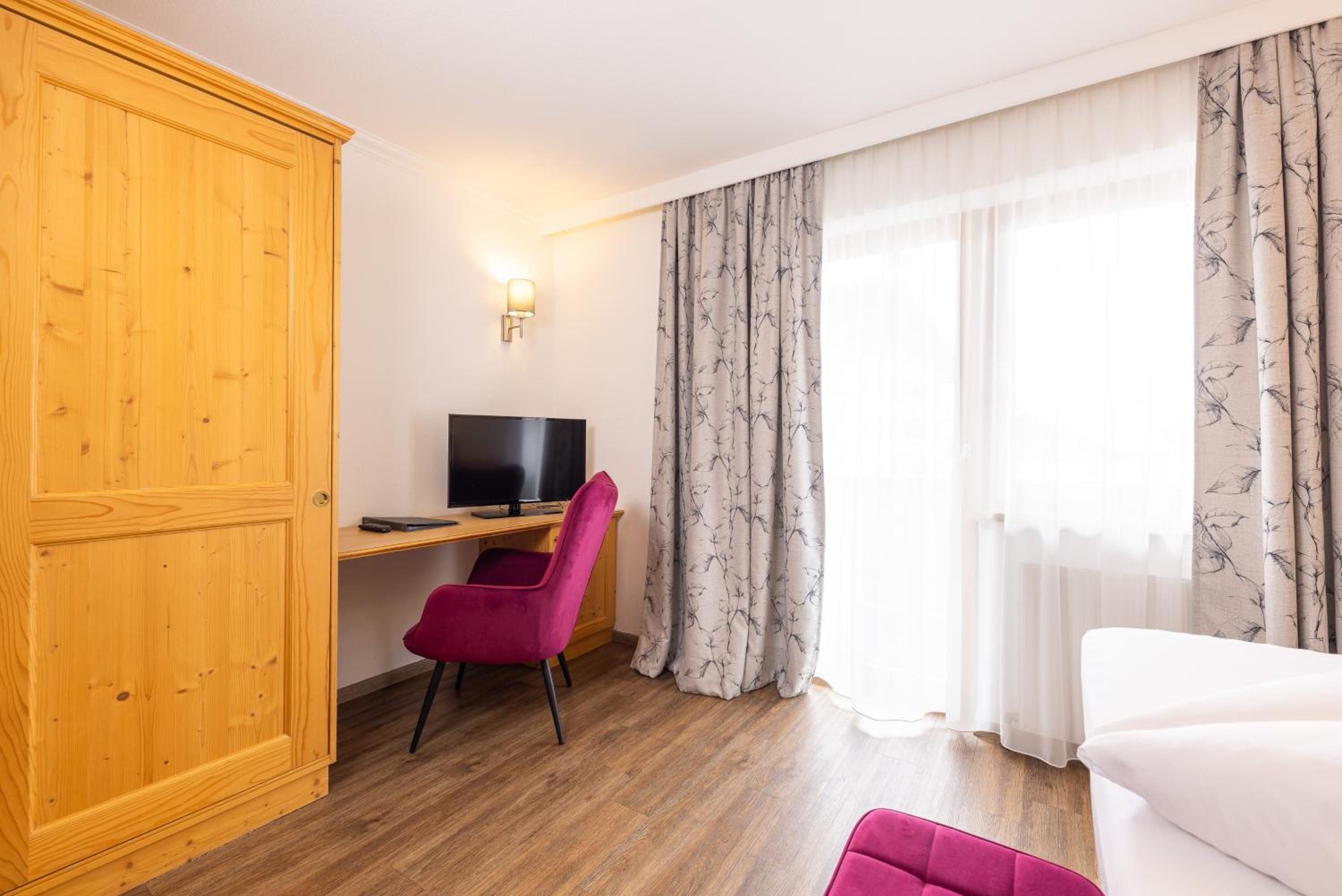 Deluxe Double Room - Photo 6