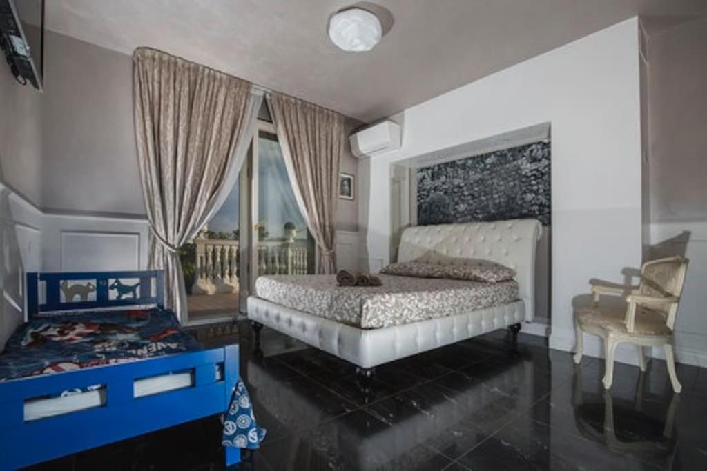 Villa photo 1