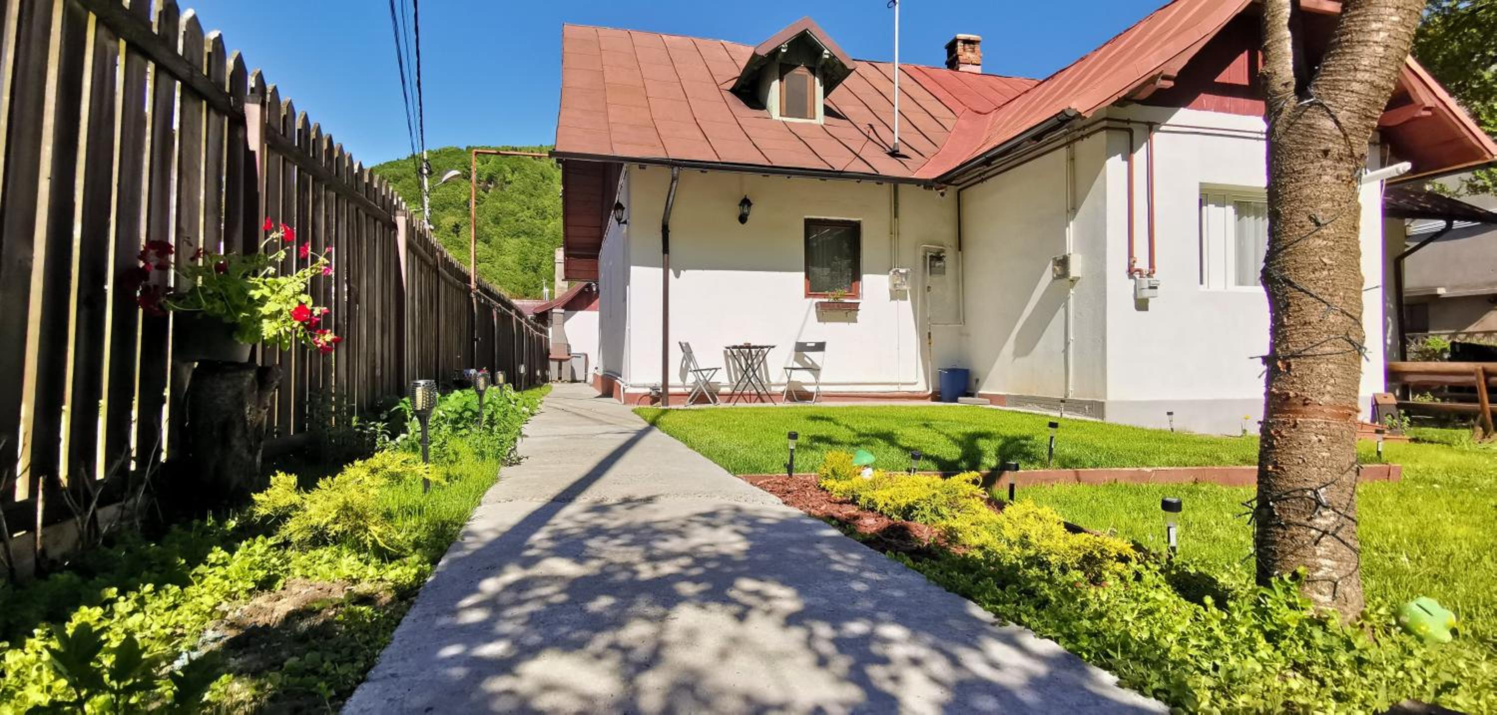Three-Bedroom House - Photo 37