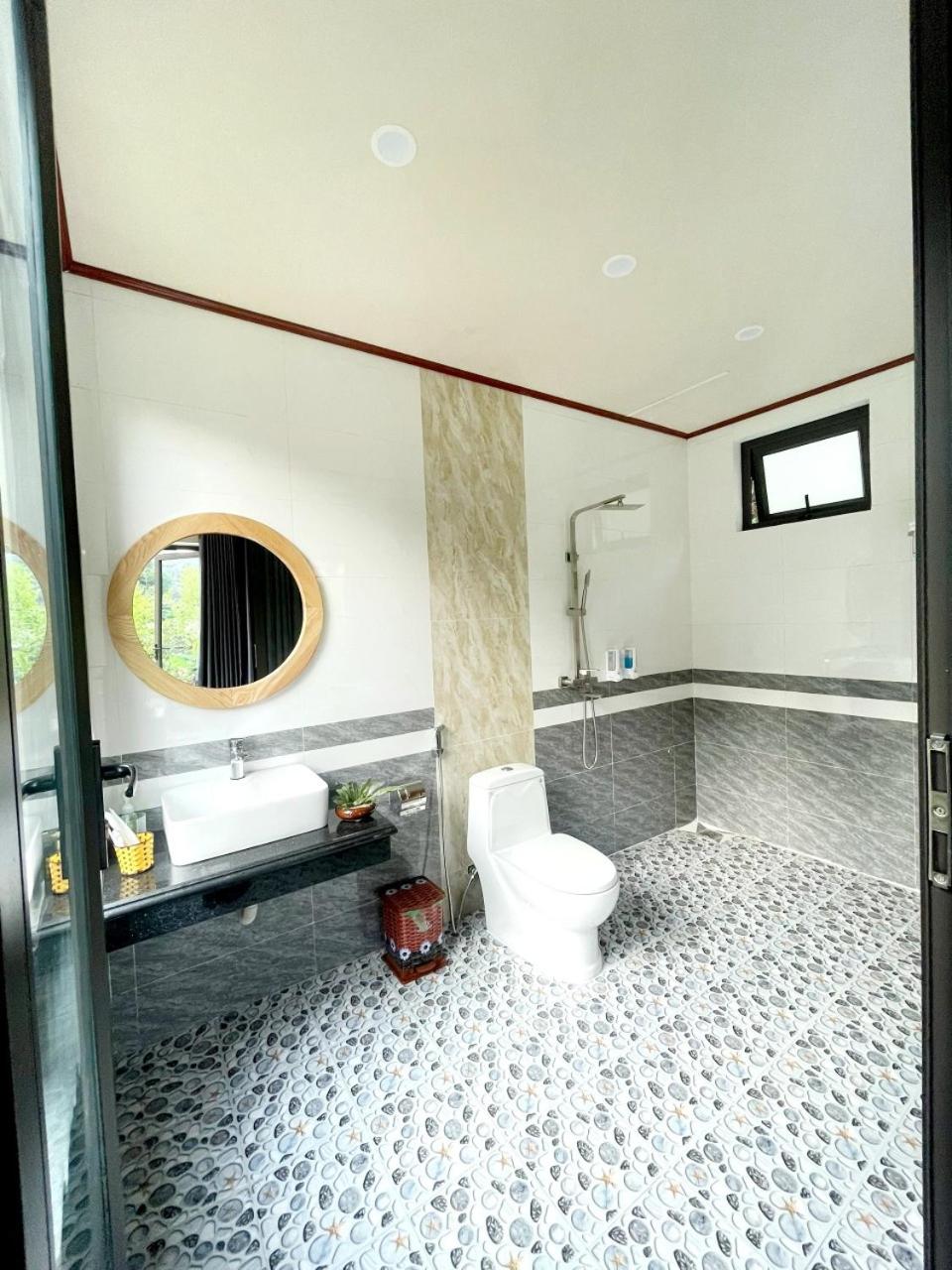 King Room with Mountain View photo 2
