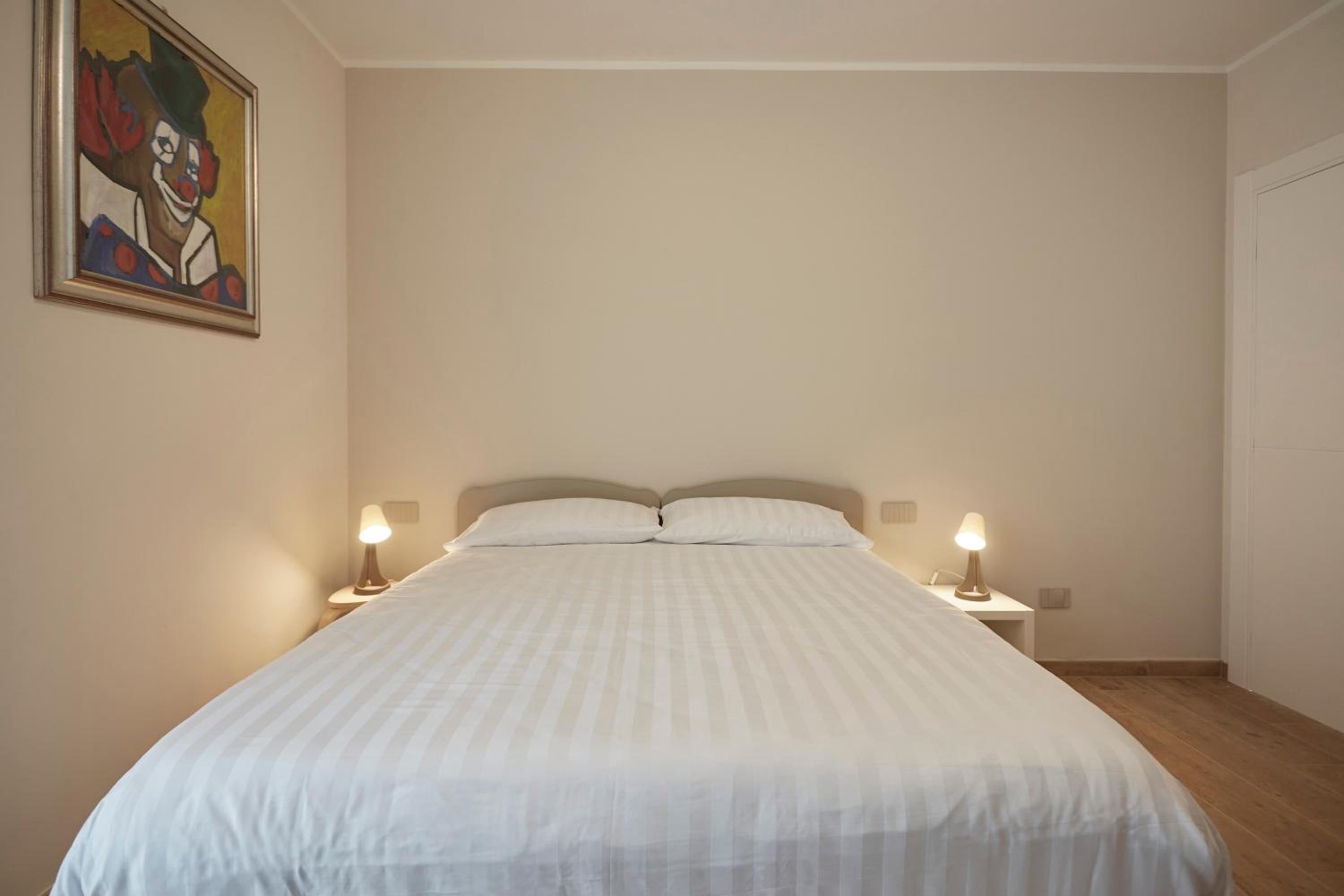 Double Room - Disability Access photo 3