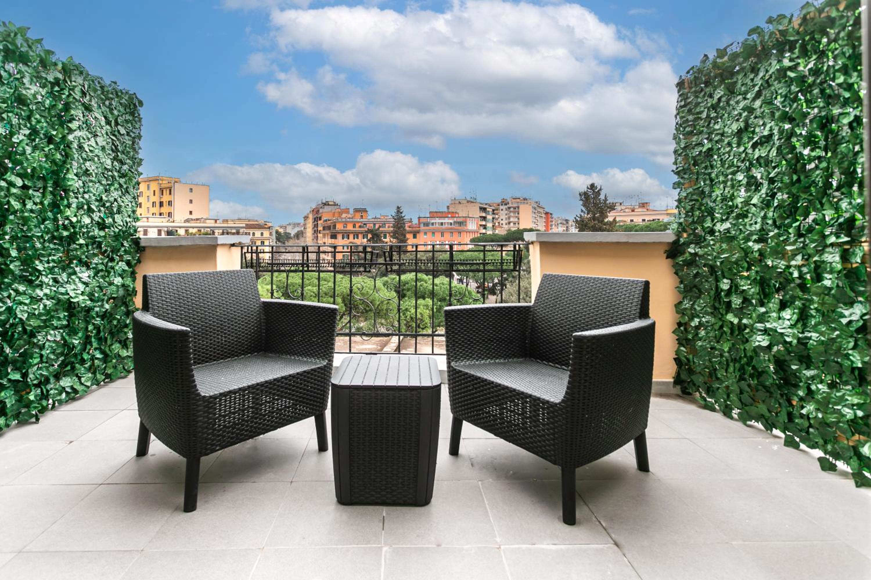 Double Room with Balcony photo 2