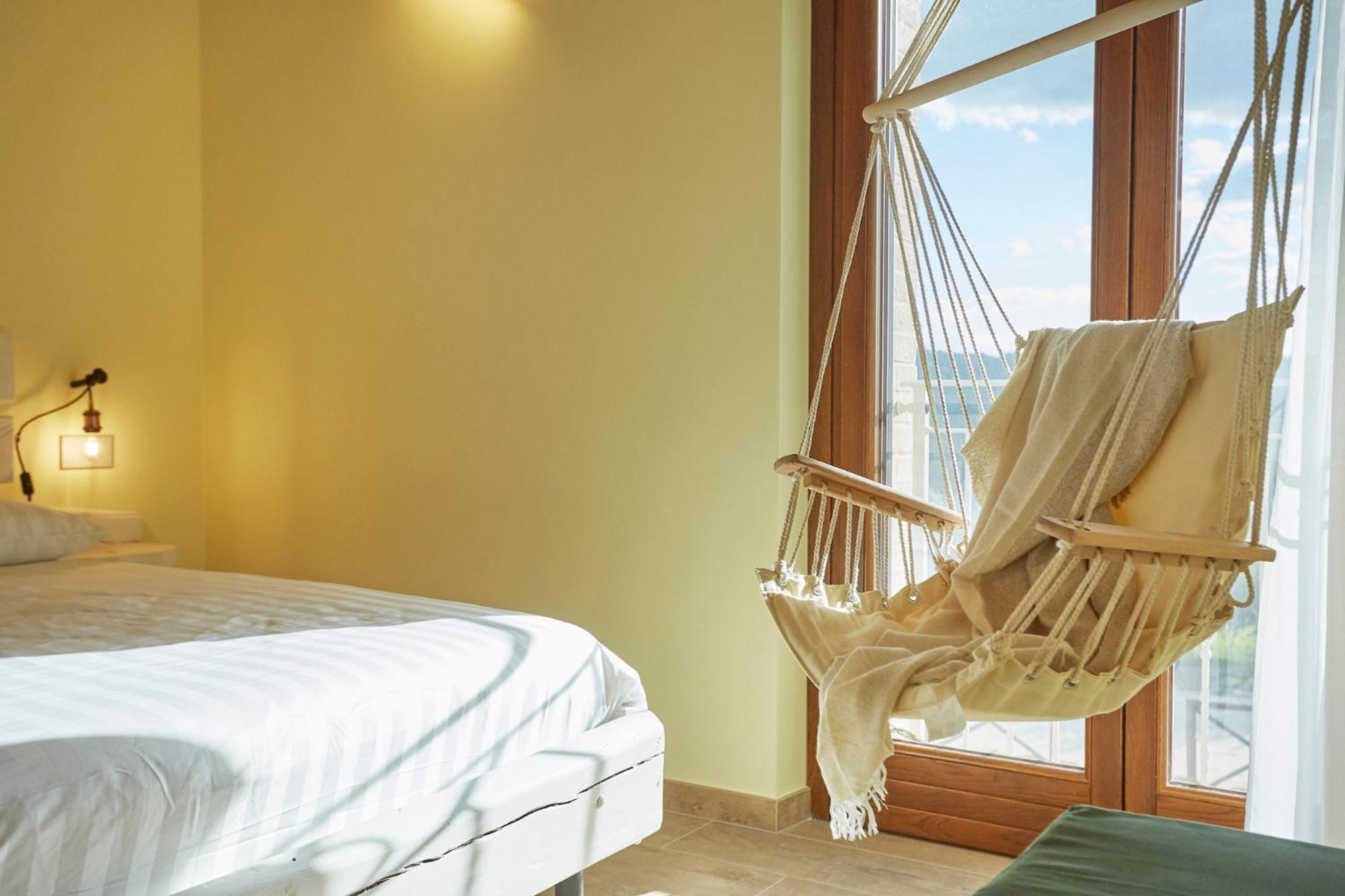 Double Room with Pool View photo 1