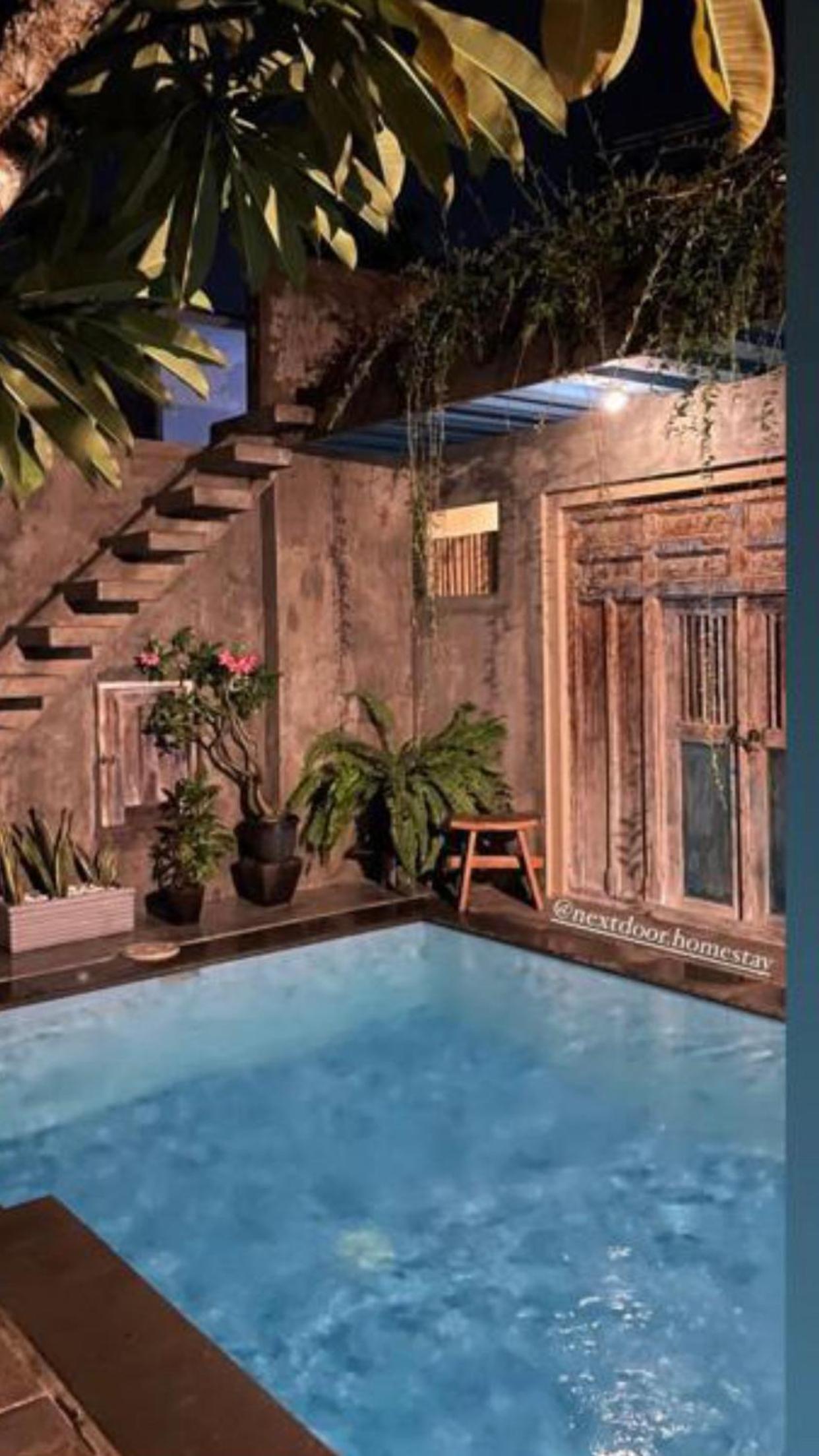 Queen Room with Pool View
