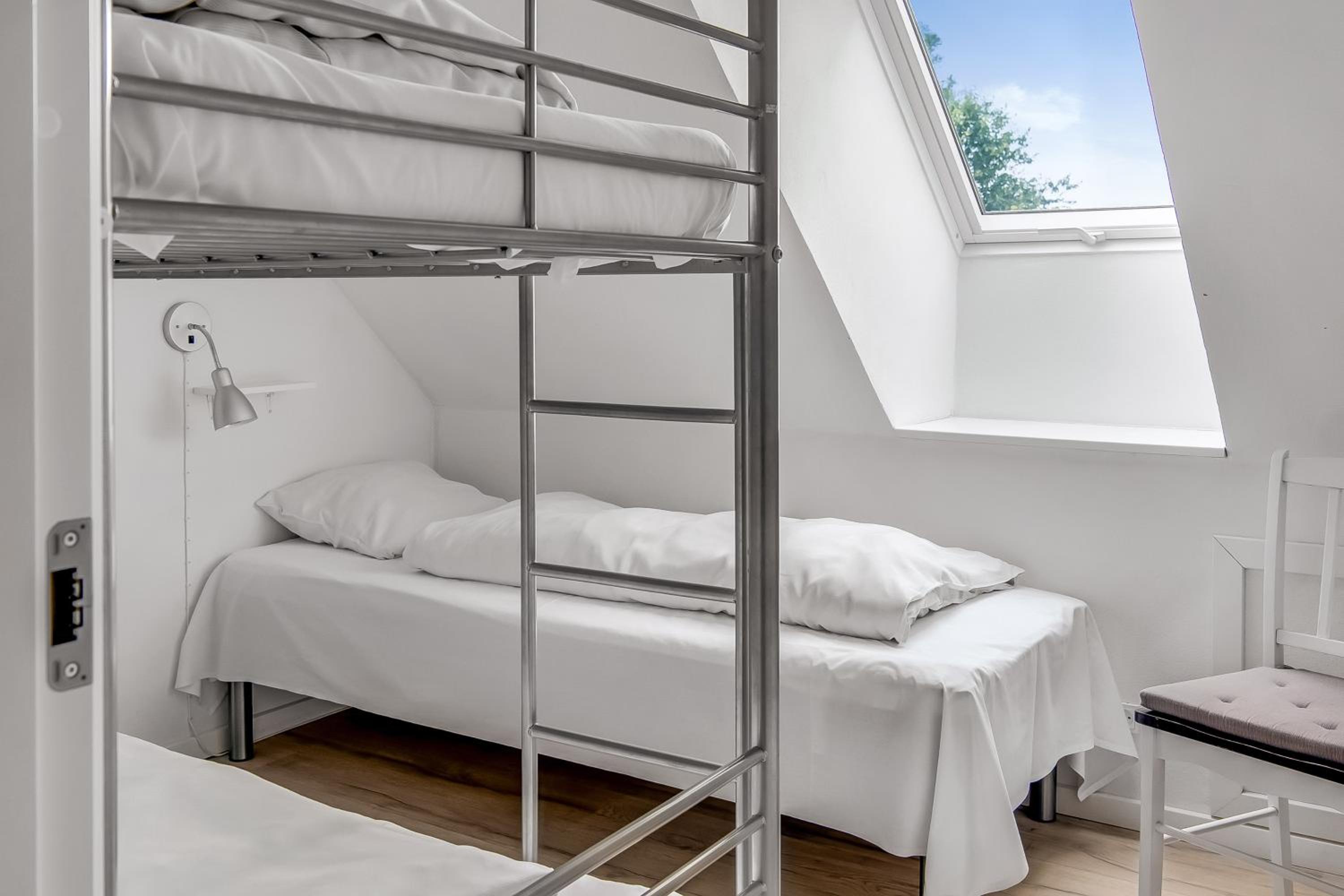 Apartment (5 Adults) - Photo 4