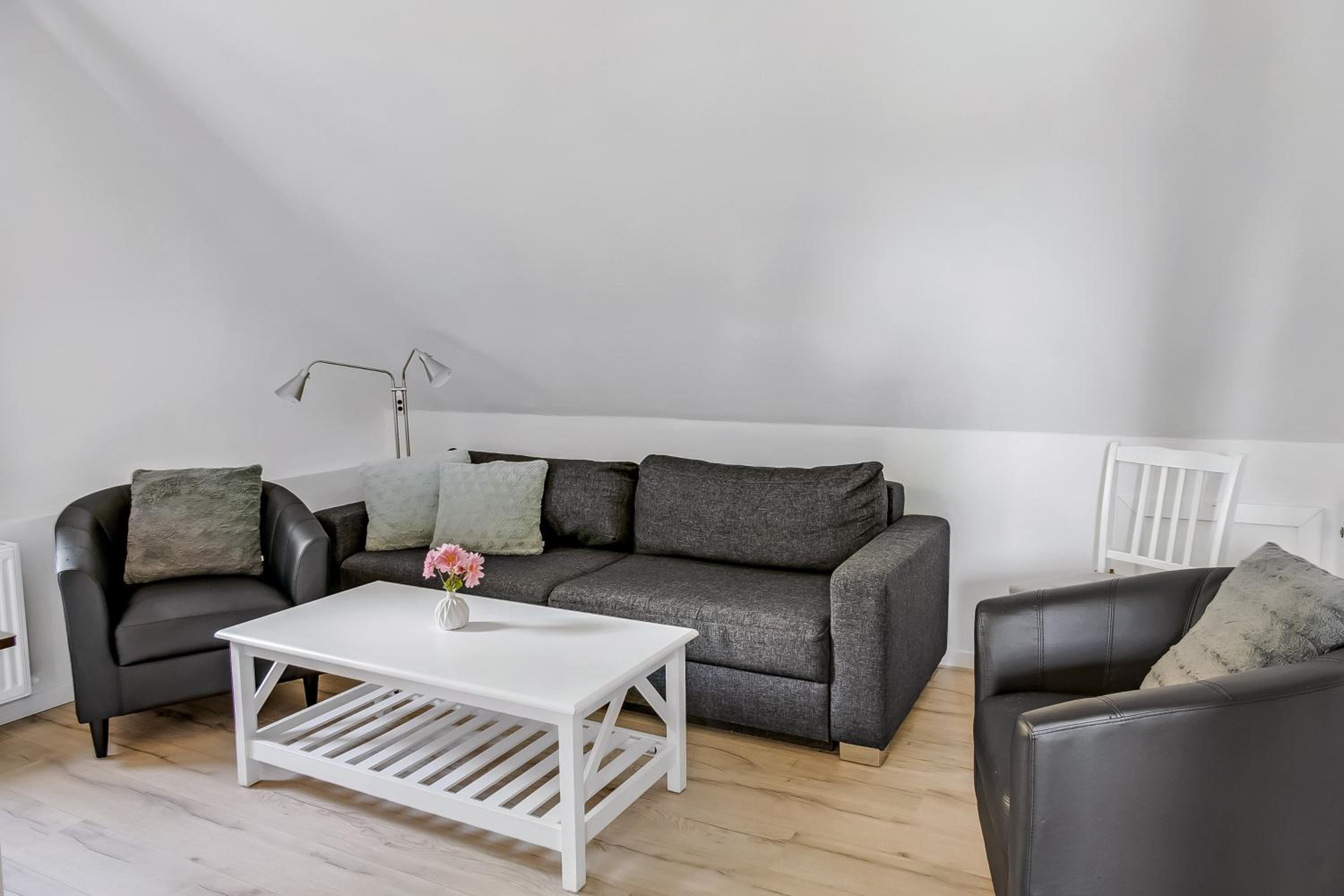Apartment (5 Adults) - Photo 3