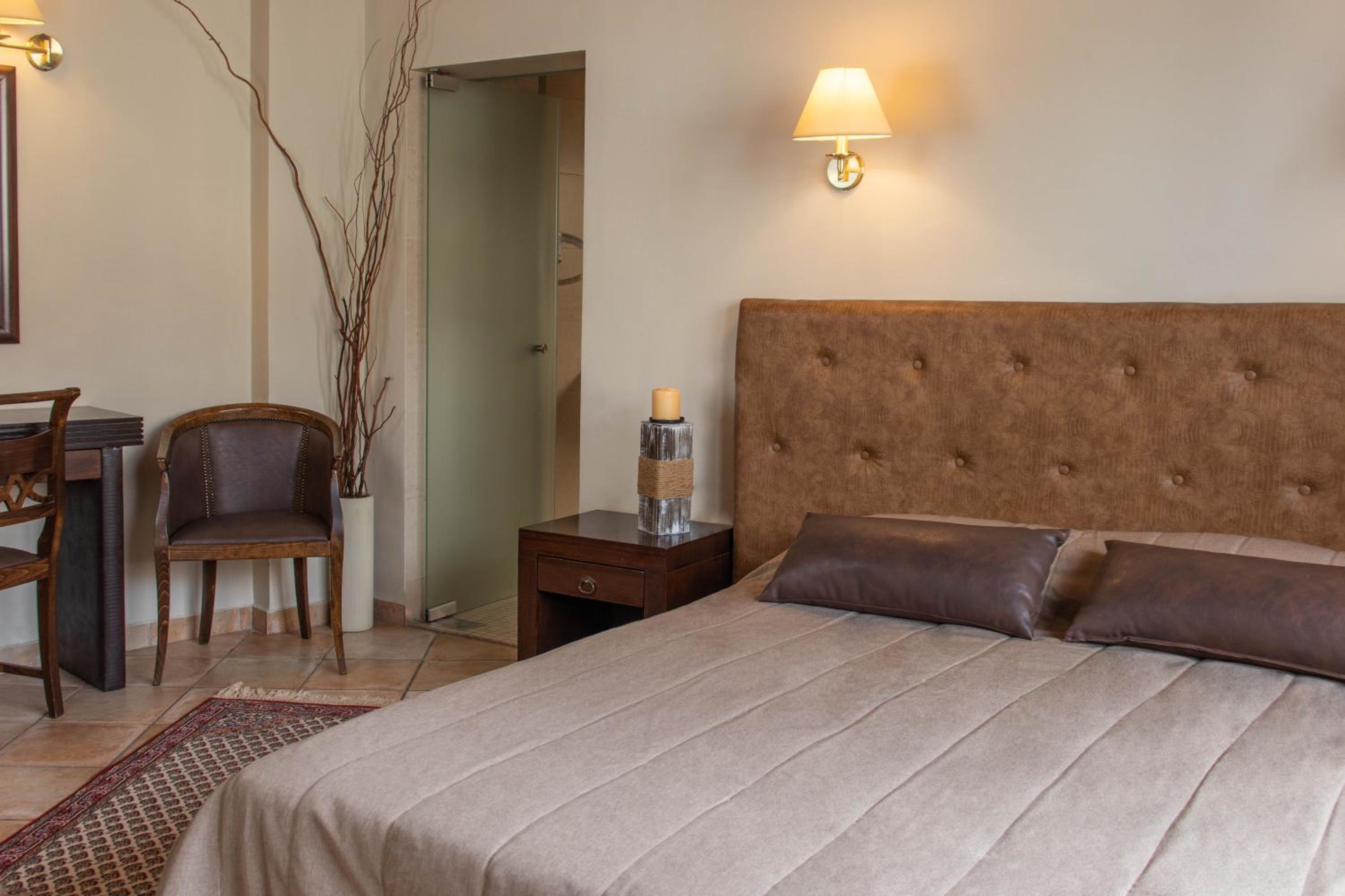 Double or Twin Room - Photo 2