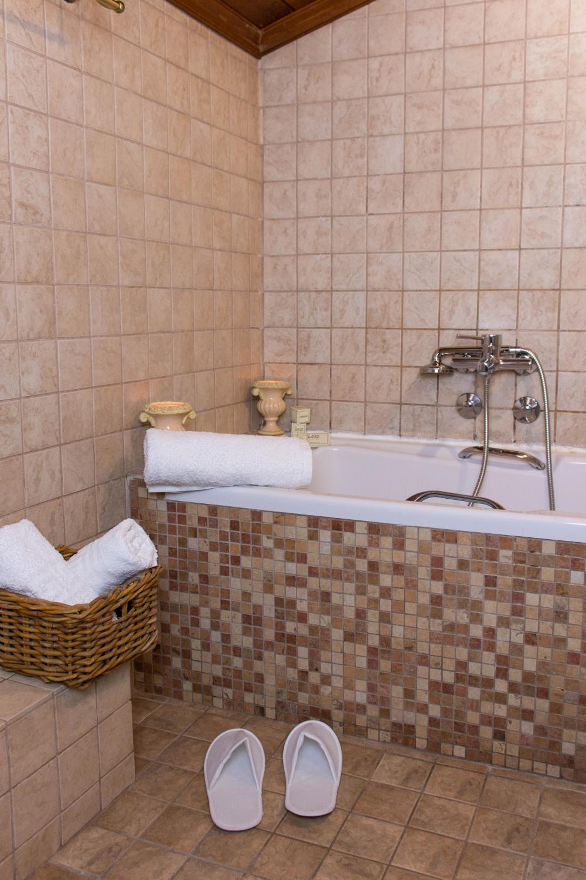 Triple Room - Photo 7