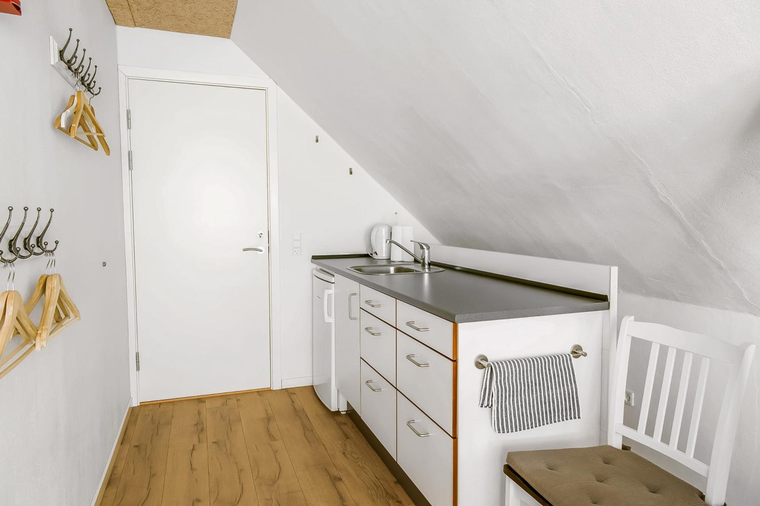 Apartment (4 Adults) - Photo 3