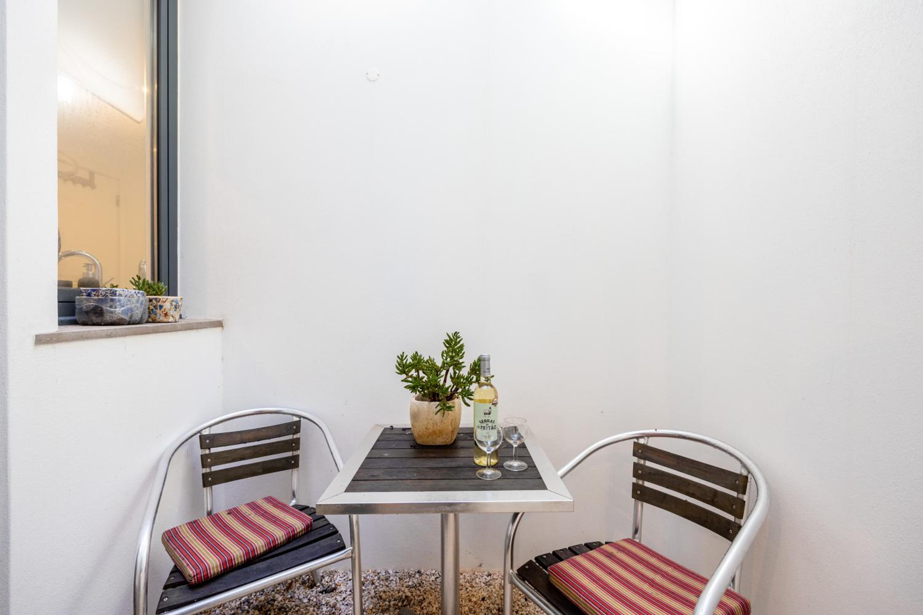Studio with Terrace photo 3