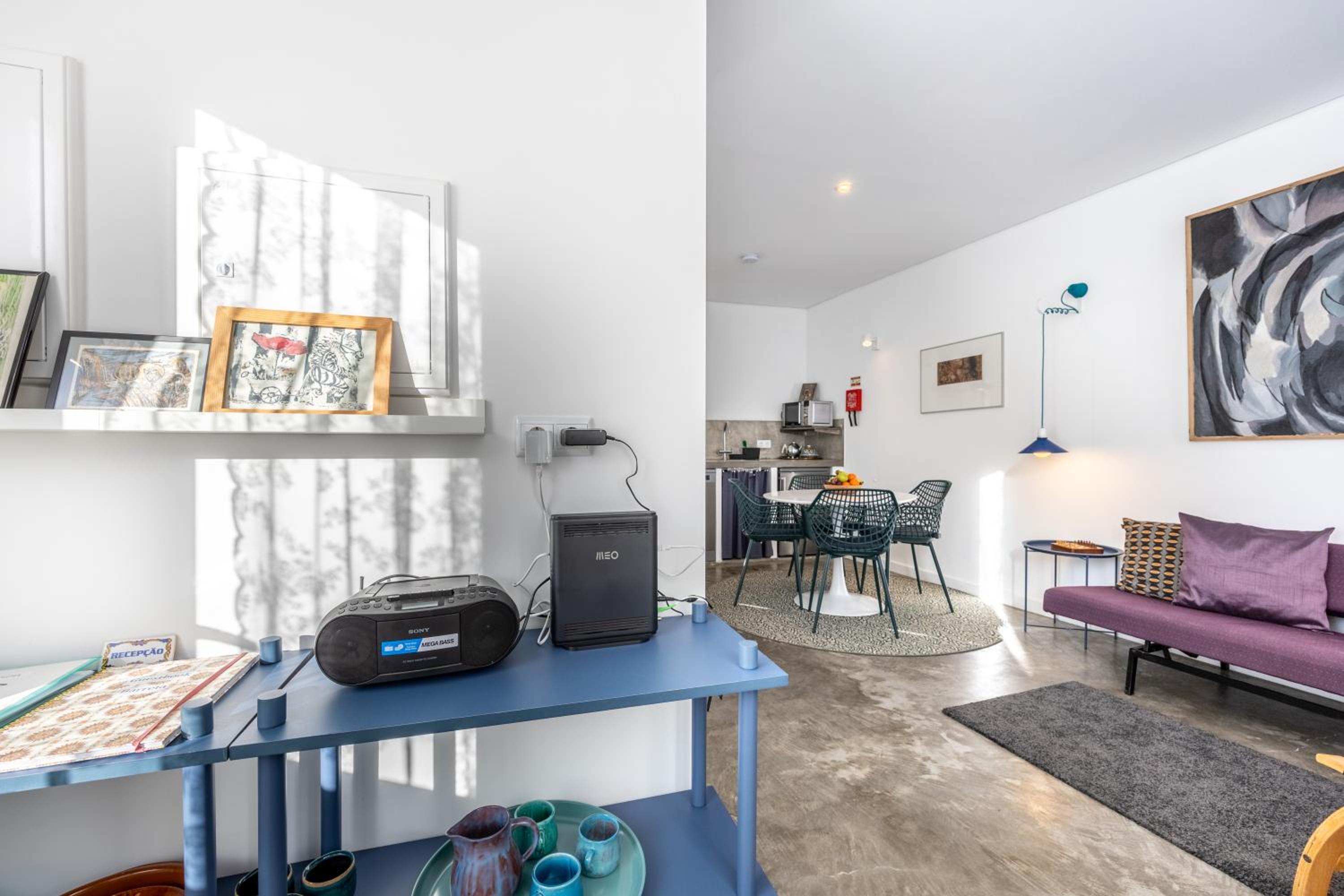 One-Bedroom Apartment photo 2