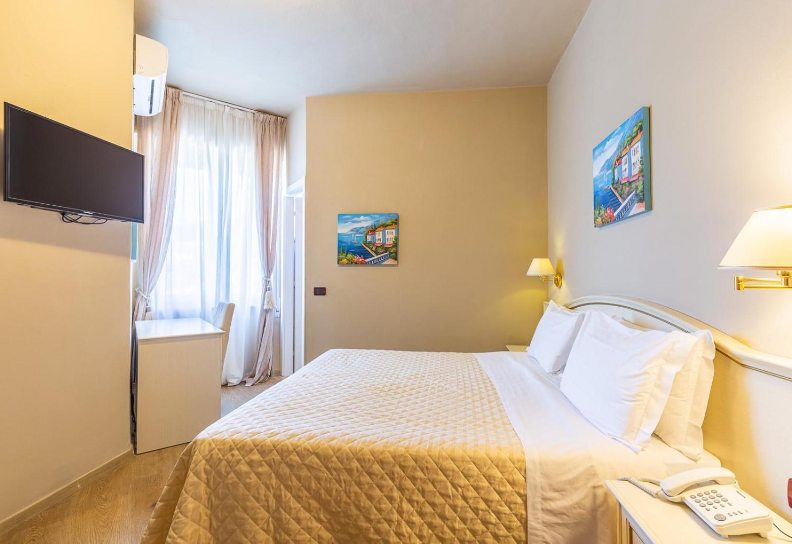 Superior Double Room with Sea View - Photo 1