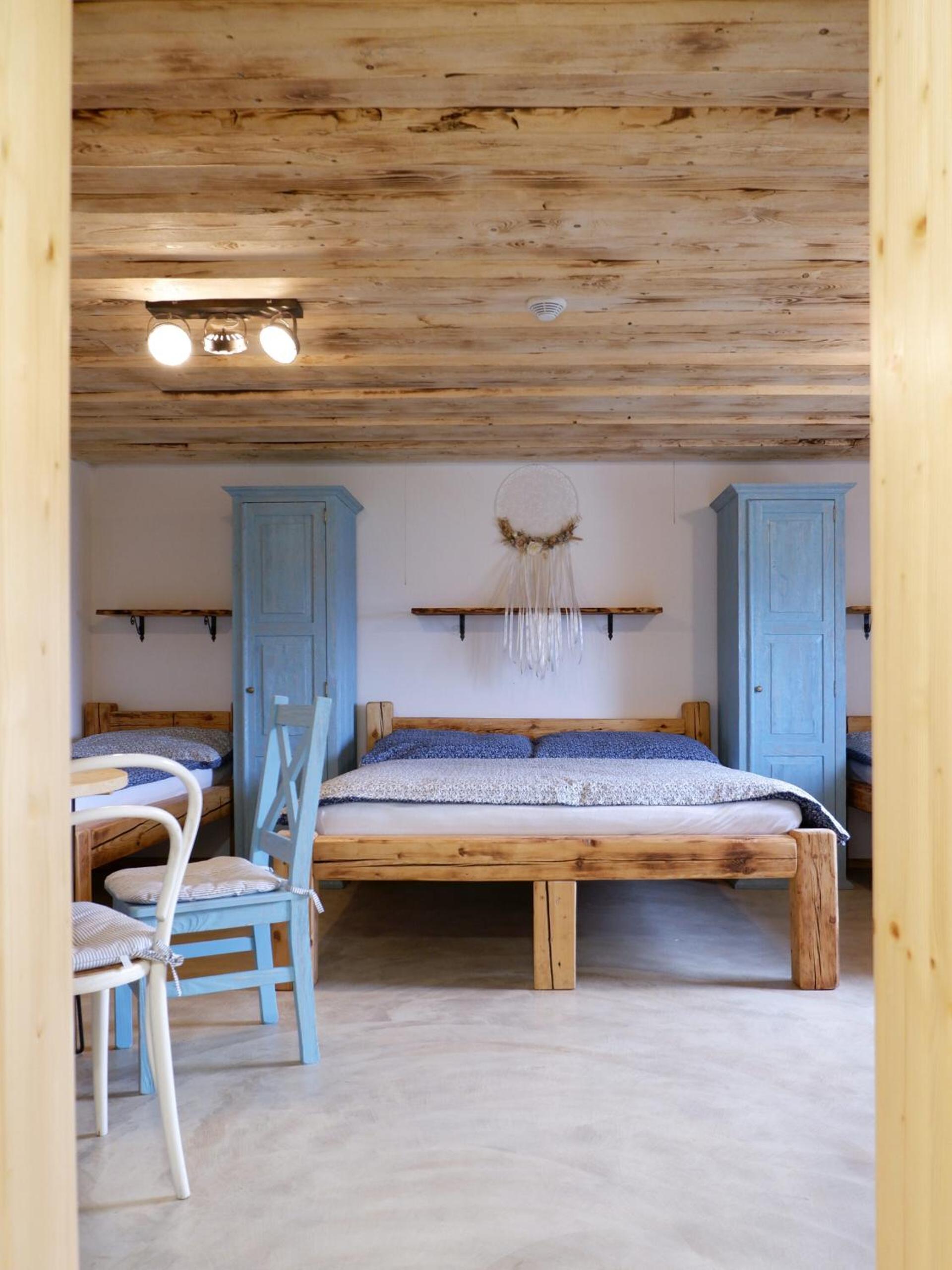 Deluxe Family Suite photo 1
