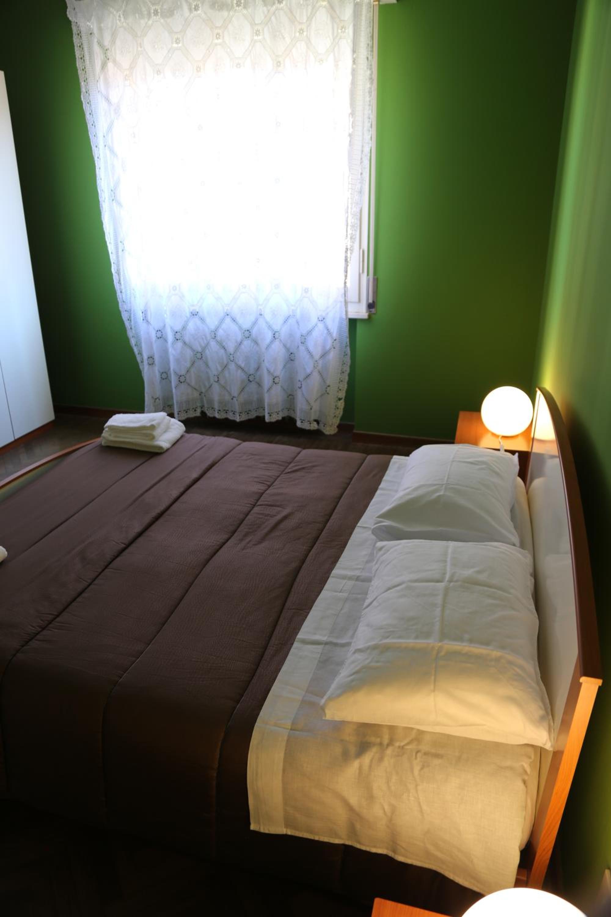 Three-Bedroom Apartment photo 2
