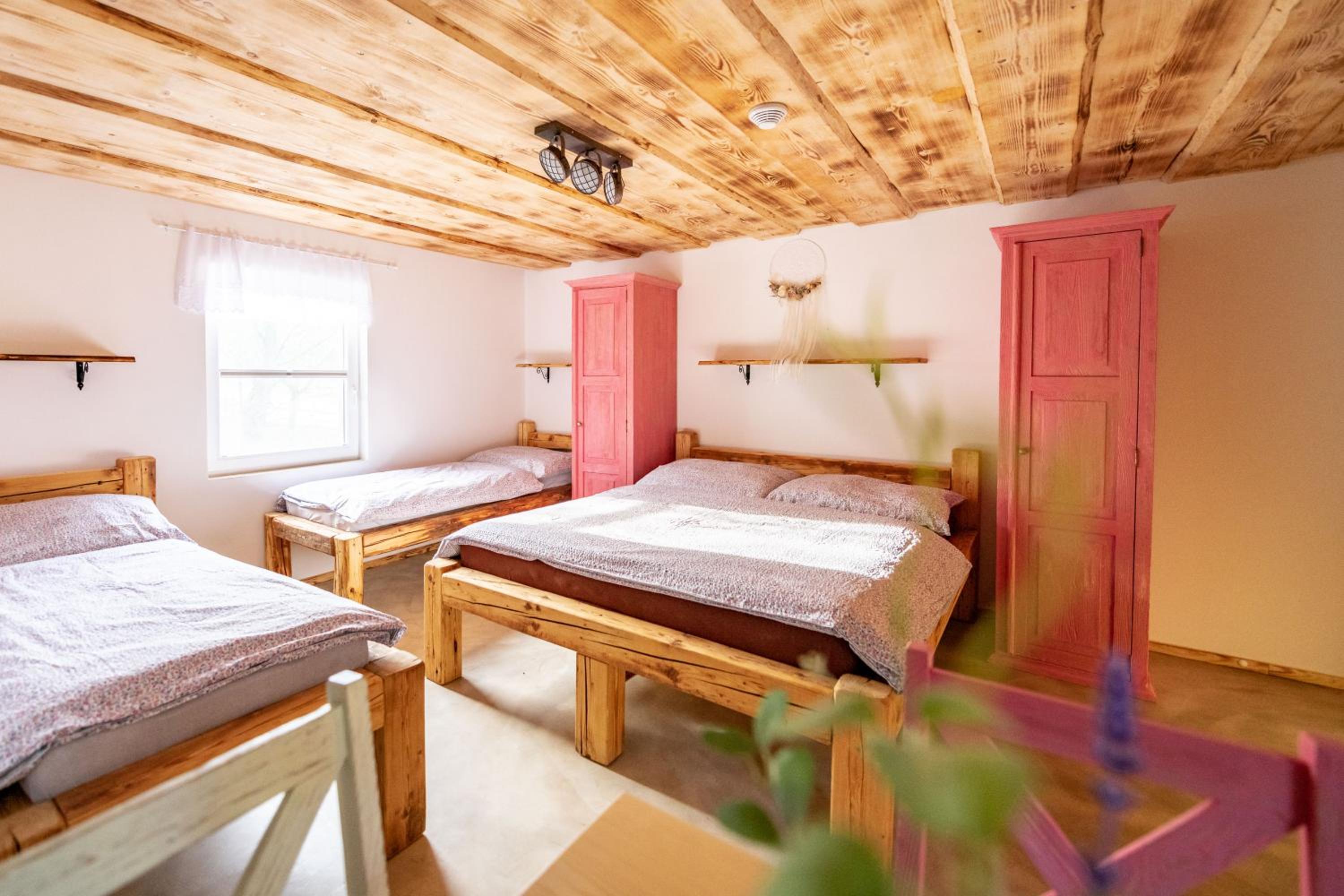 Deluxe Family Suite photo 1