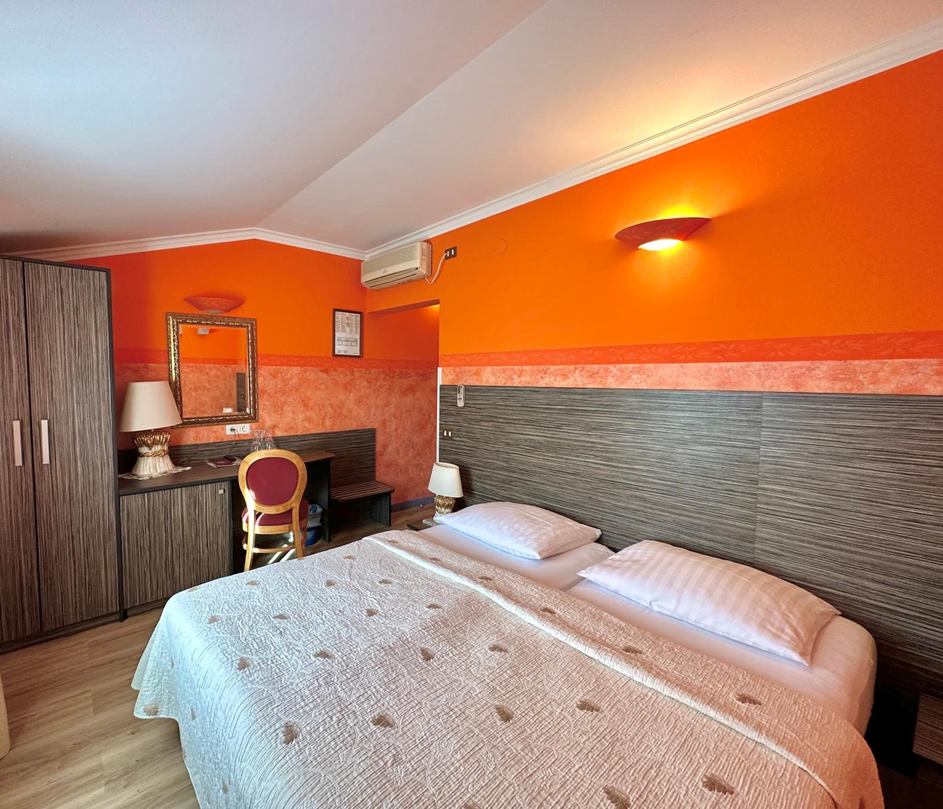 Double or Twin Room - Photo 1