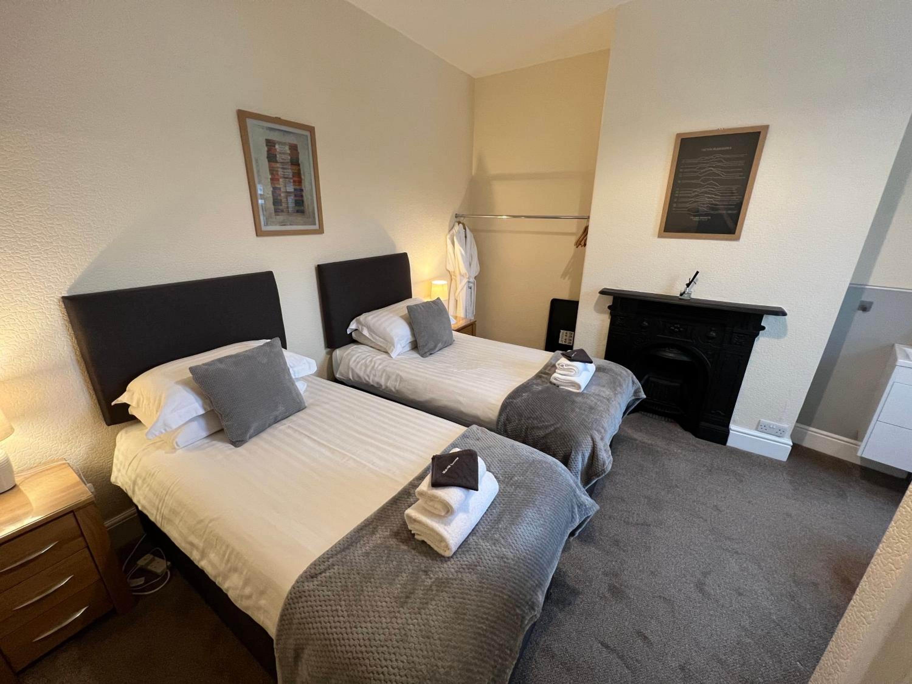 Deluxe Double or Twin Room photo 1