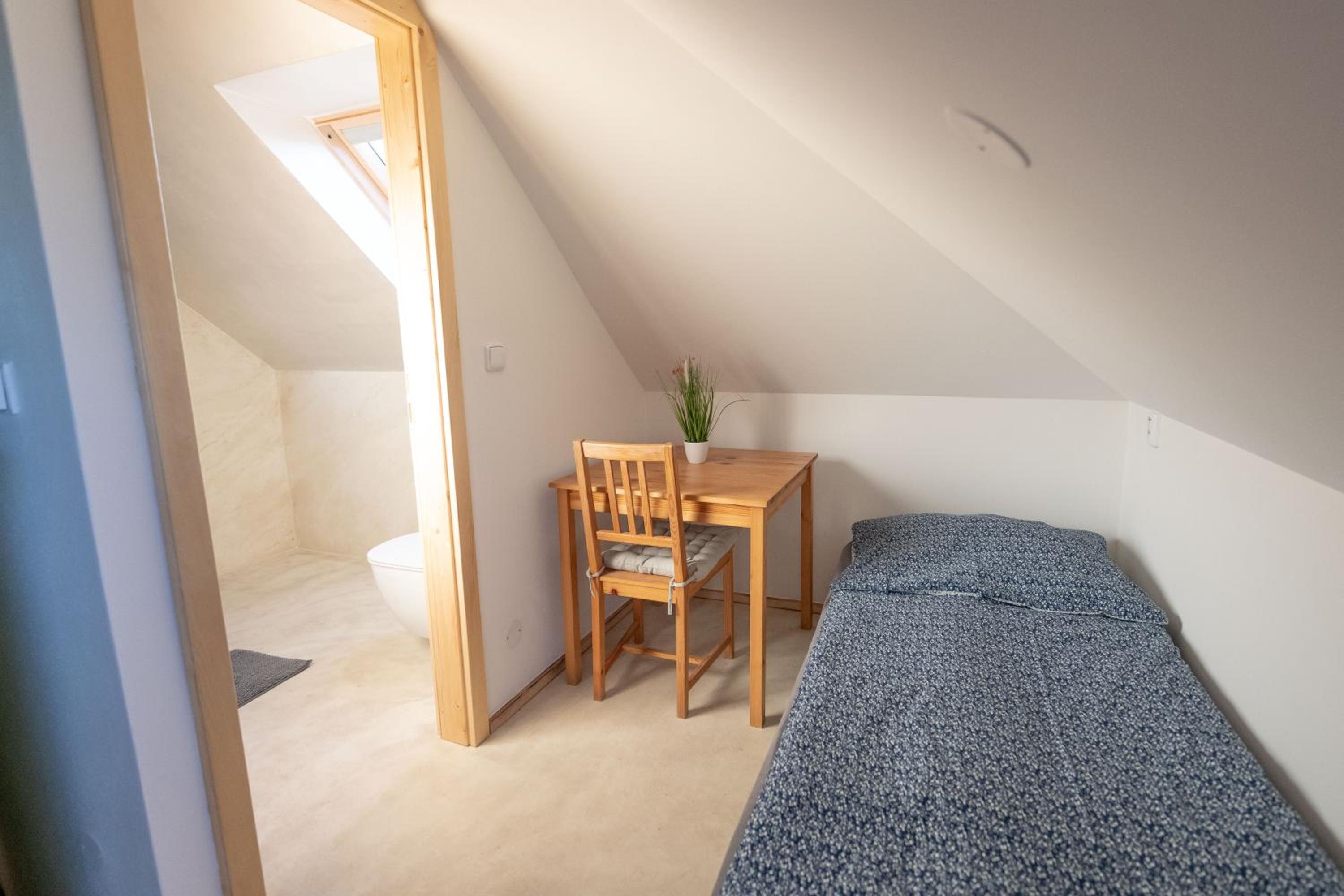 Deluxe Double Room (2 Adults + 1 Child) photo 2