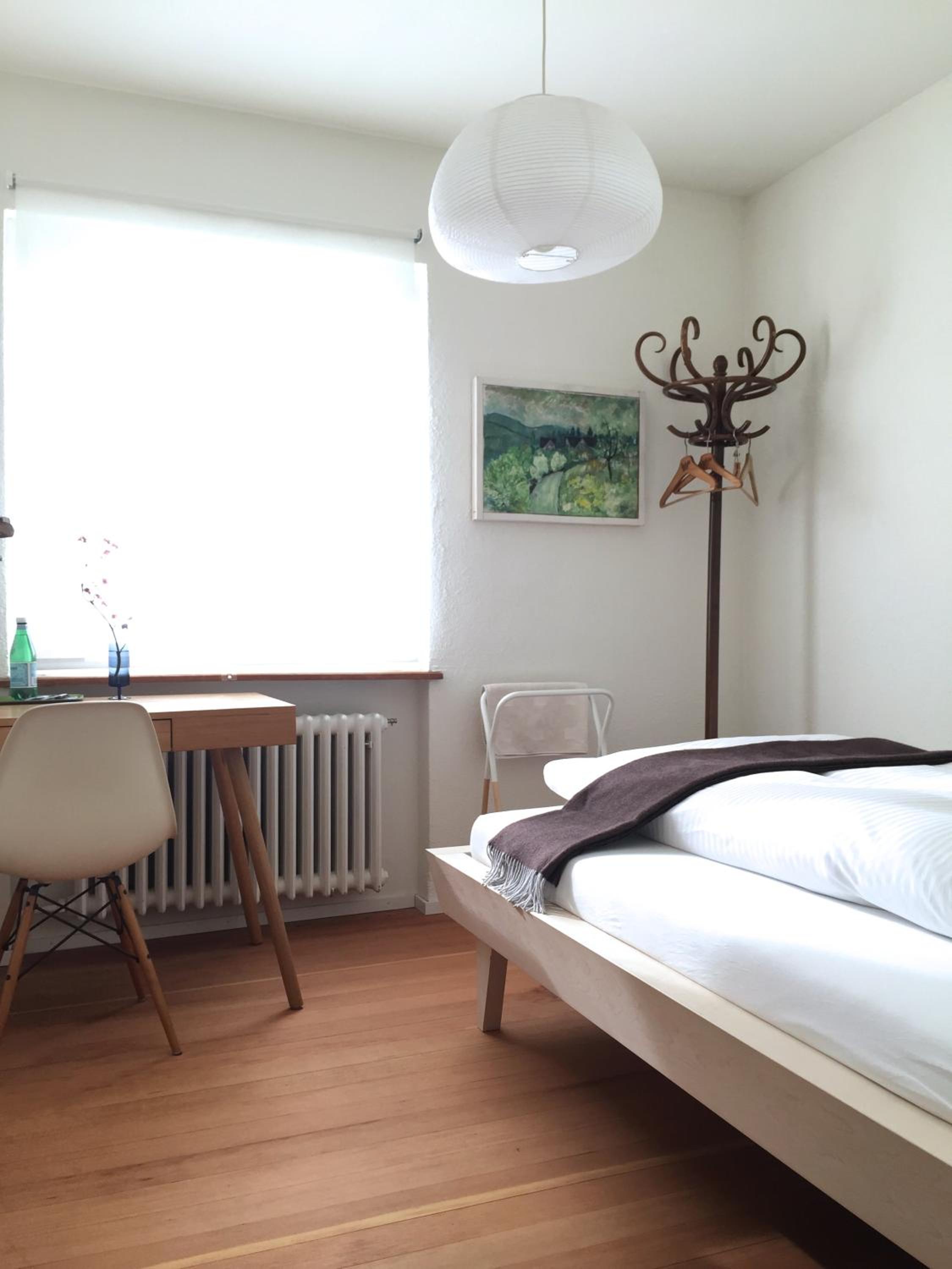 Single Room with Mountain View and Shared Bathroom photo 2