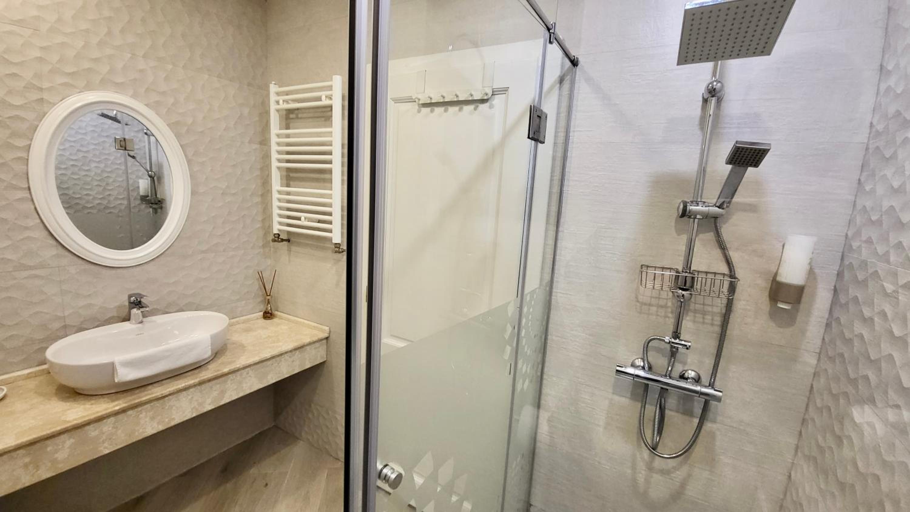 Family Junior Suite - Photo 18