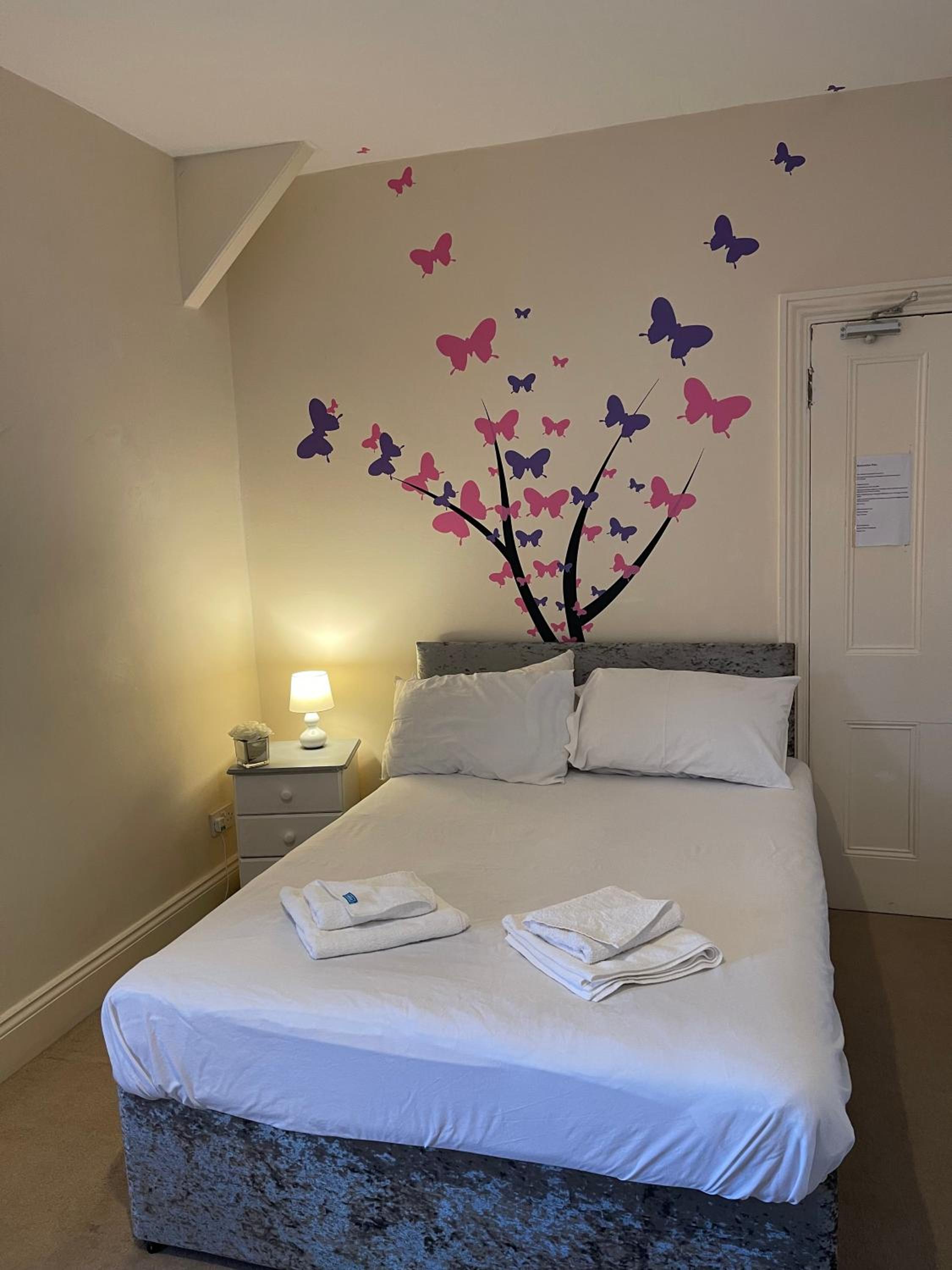 Standard Double Room with Shared Bathroom