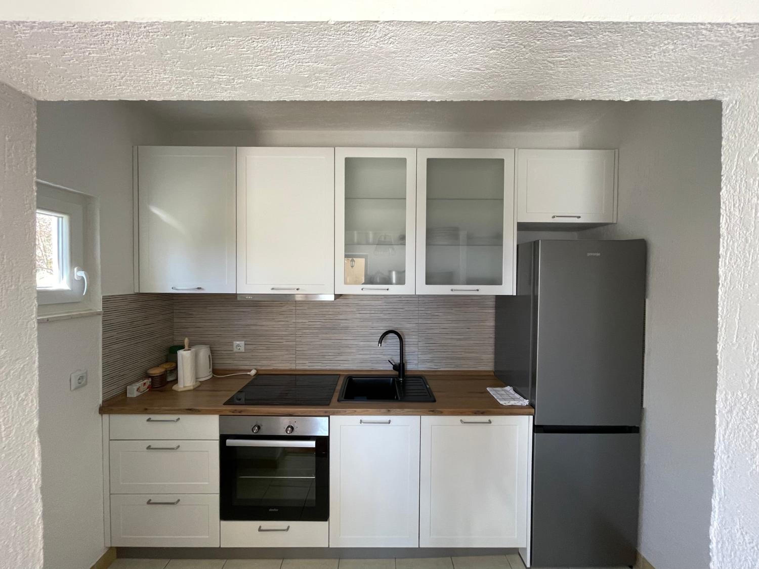 One-Bedroom Apartment - Photo 29