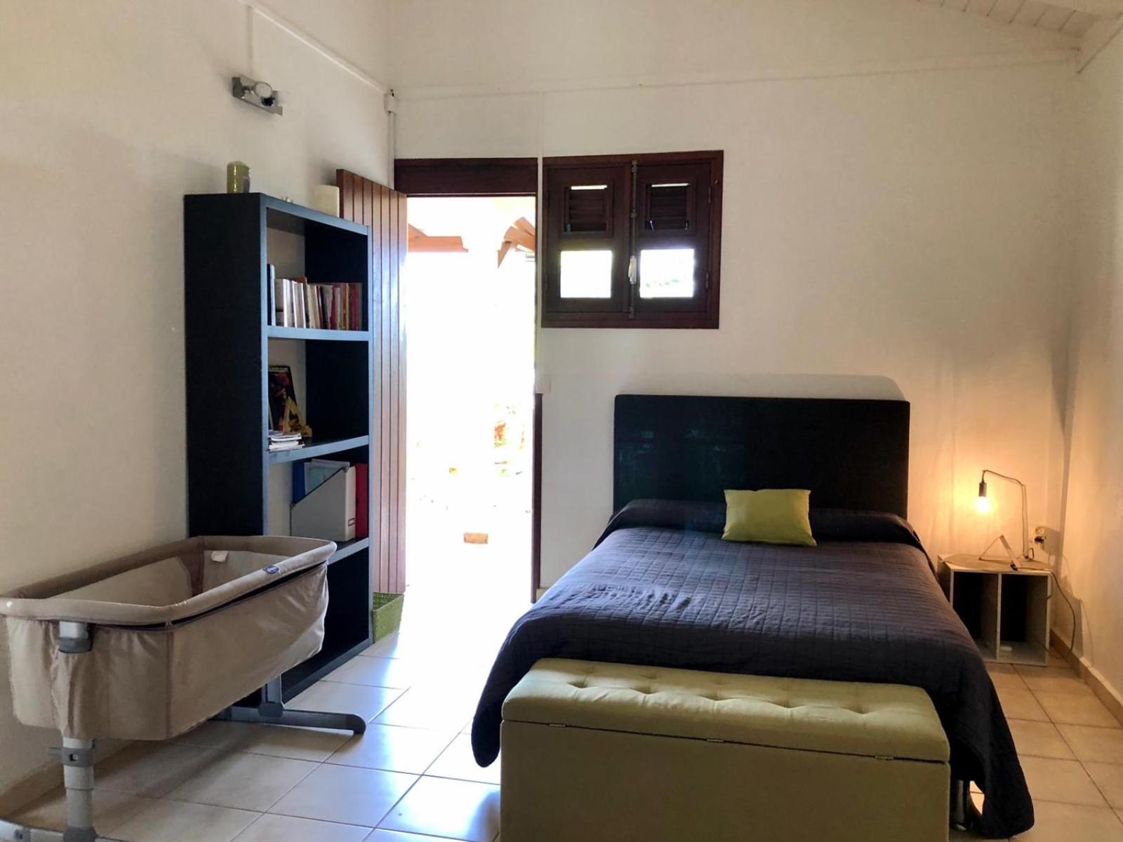 One-Bedroom House photo 2