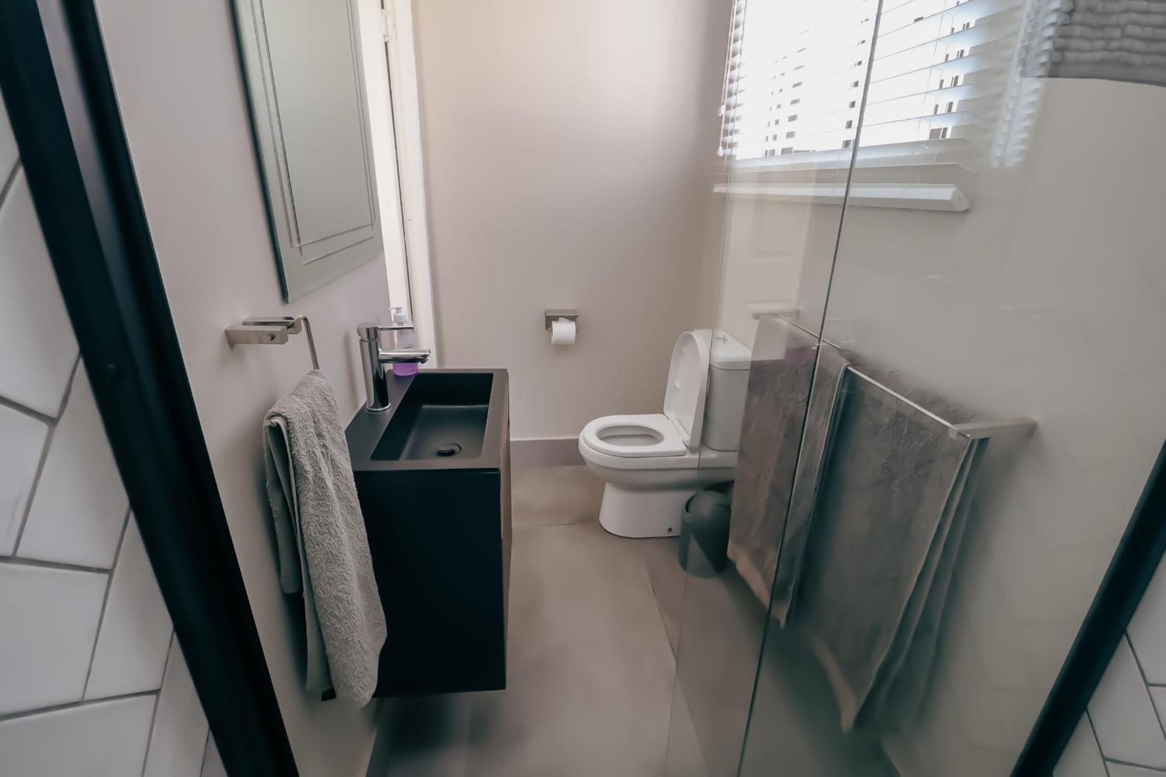 One-Bedroom Cottage - Photo 16