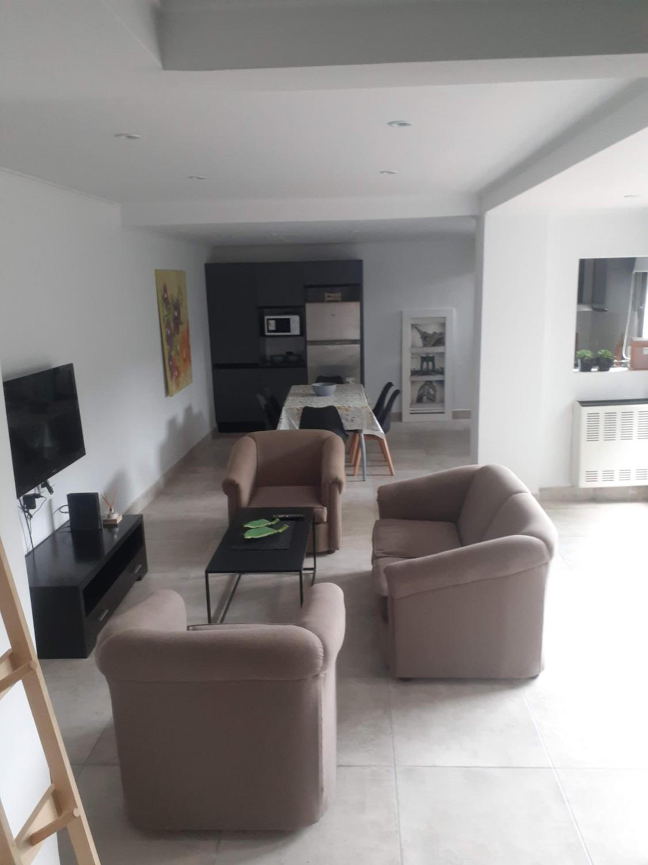Three-Bedroom House photo 1