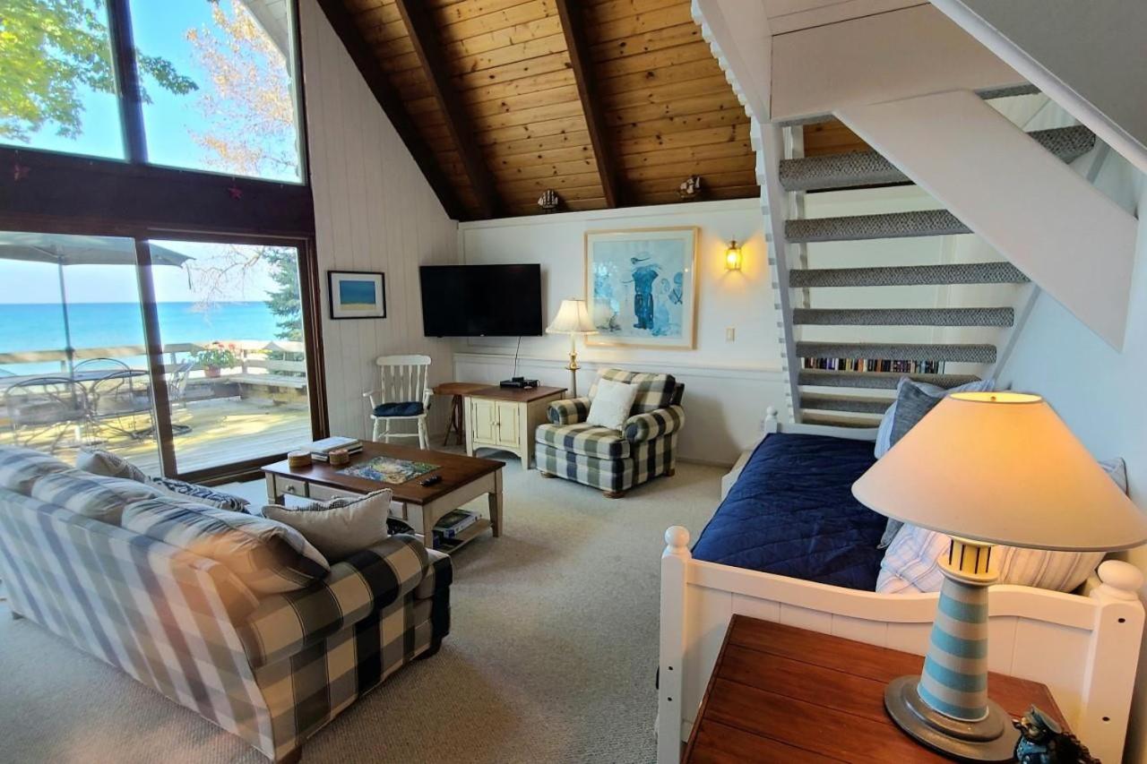 Two-Bedroom Holiday Home photo 2