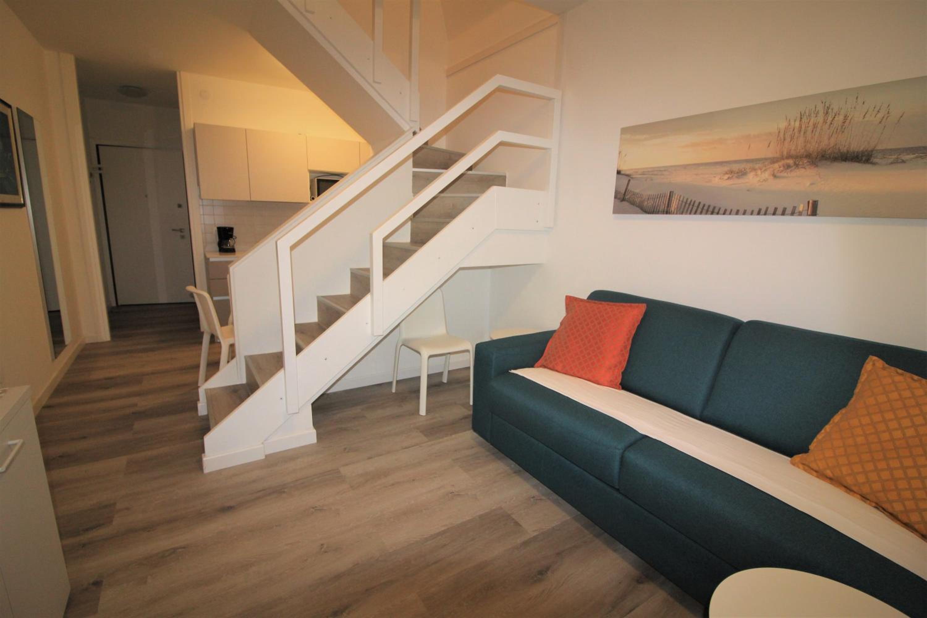 One-Bedroom Apartment with Terrace - Split Level