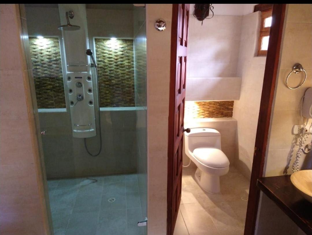 Deluxe Suite with Spa Bath photo 2