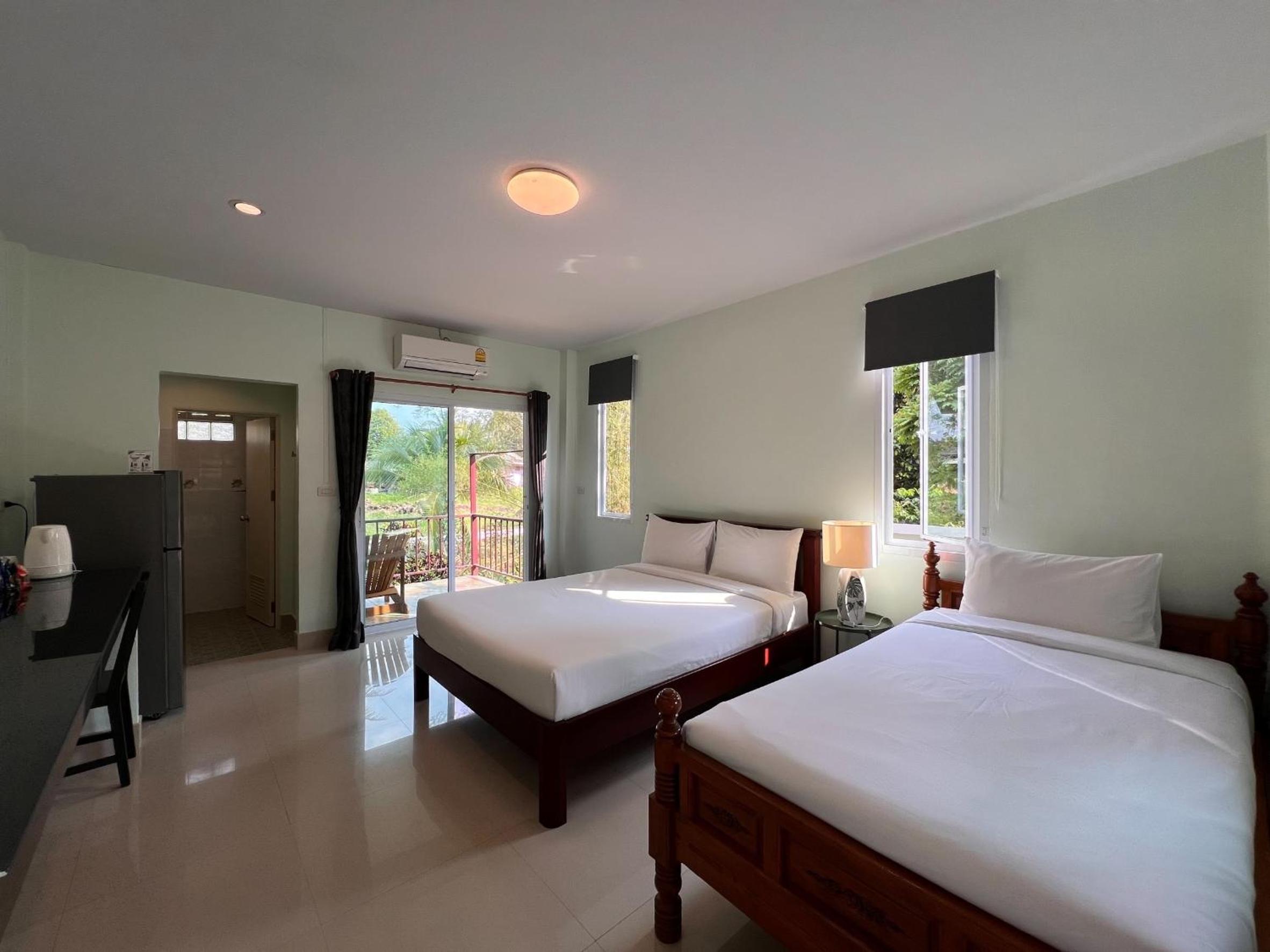 Standard Triple Room - Photo 1