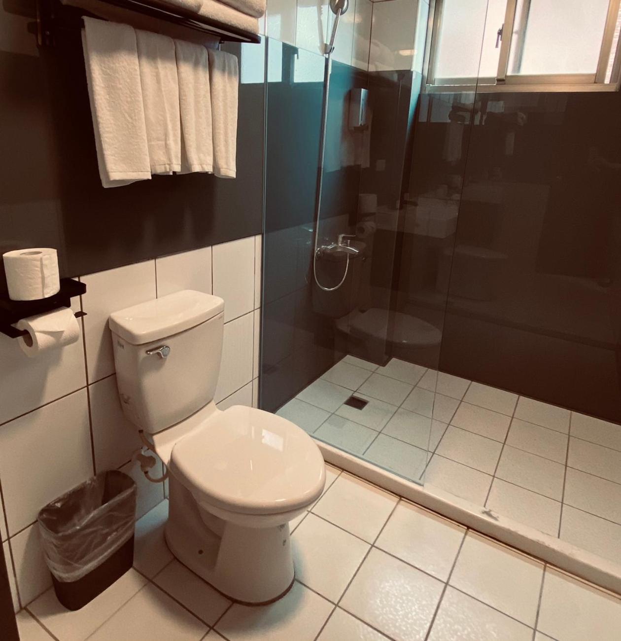 Quadruple Room with Shower - Photo 3