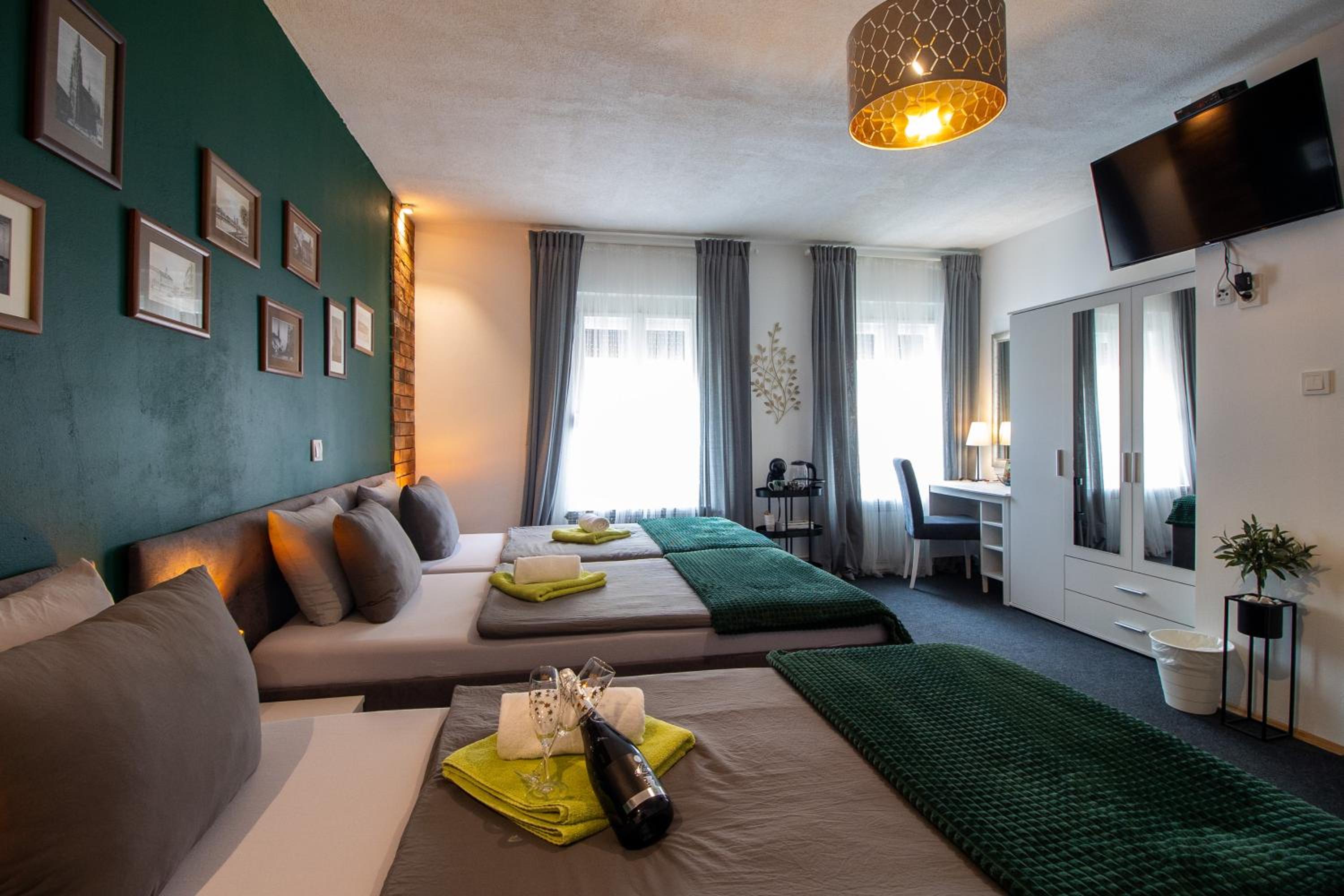 Triple Room with Bathroom