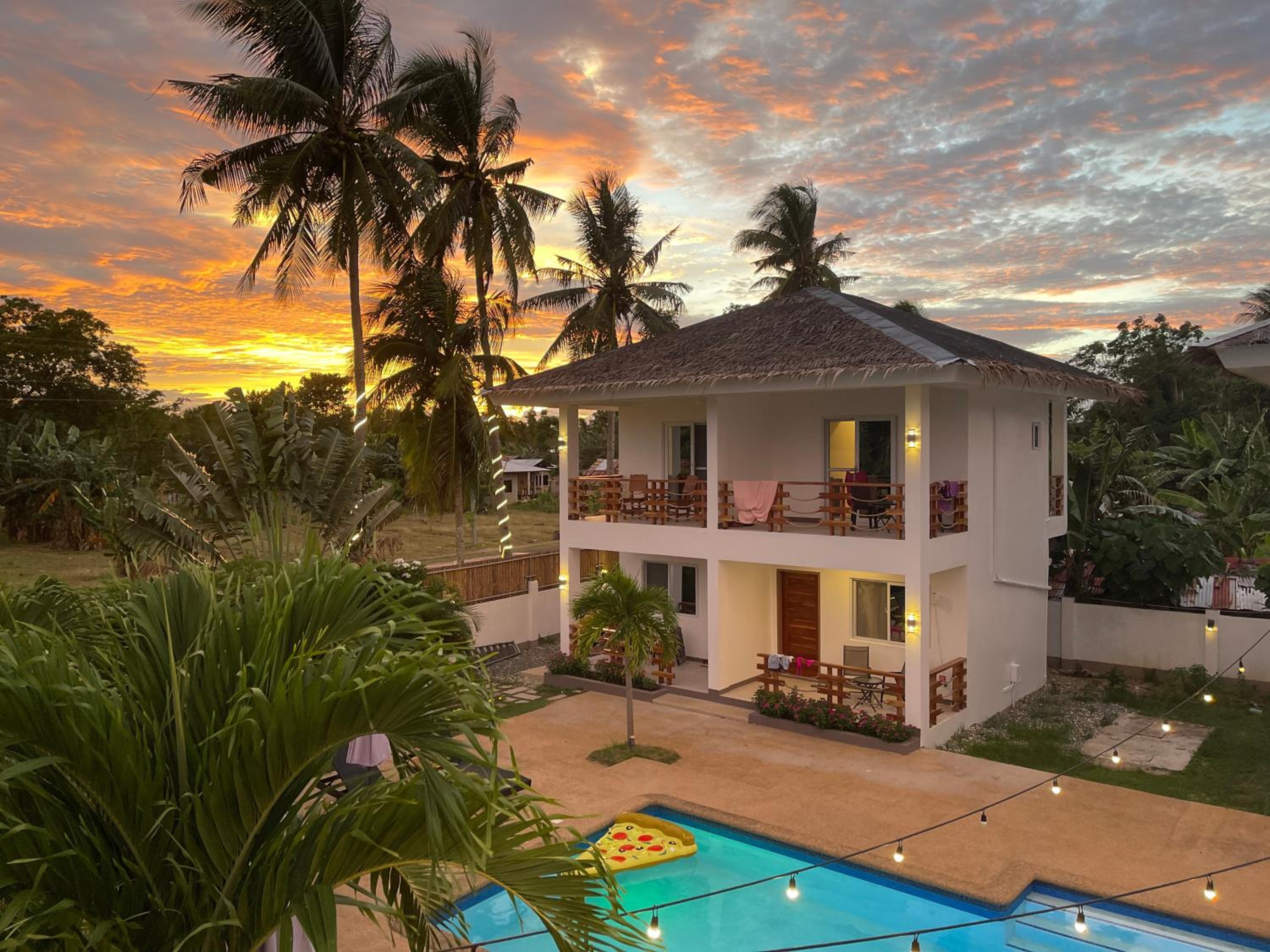 Double Room with Pool View - Photo 2