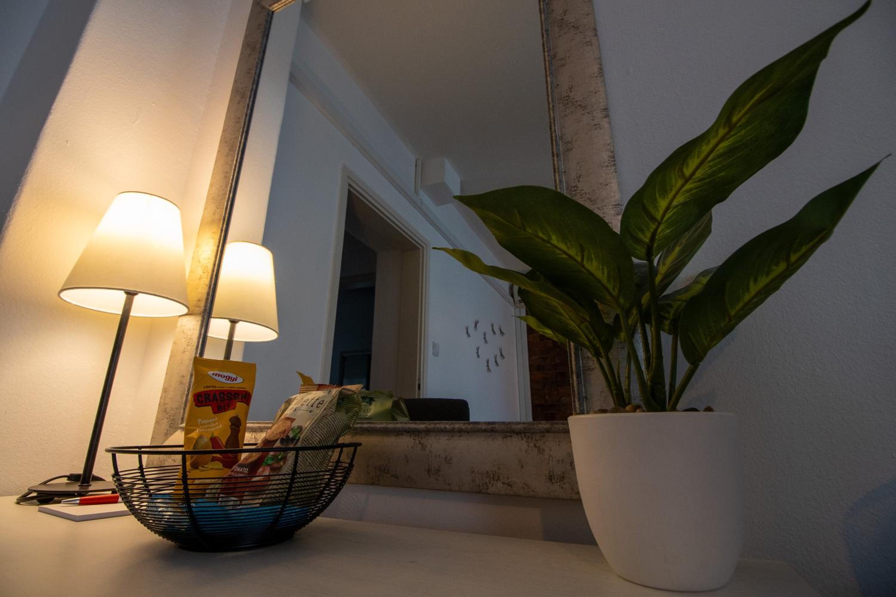Family Room with Private Bathroom - Photo 9