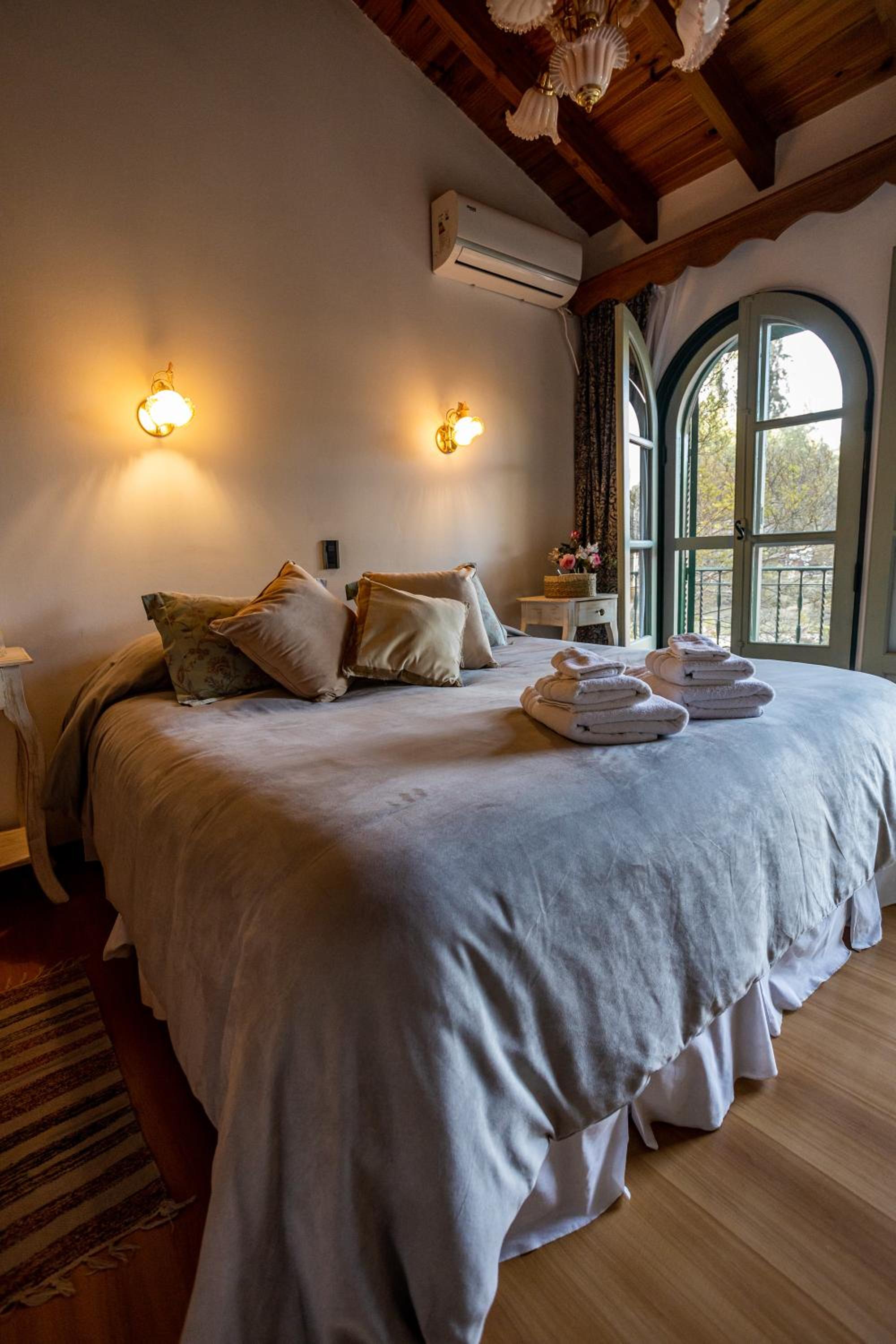 Deluxe Double or Twin Room with Balcony