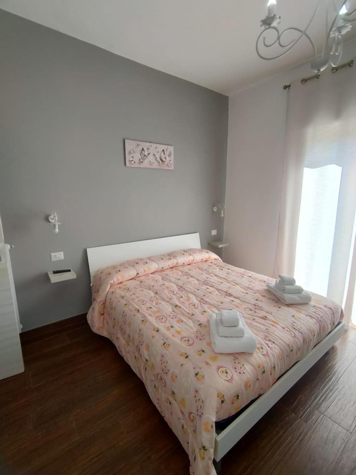 Quadruple Room with Private Bathroom - Photo 2