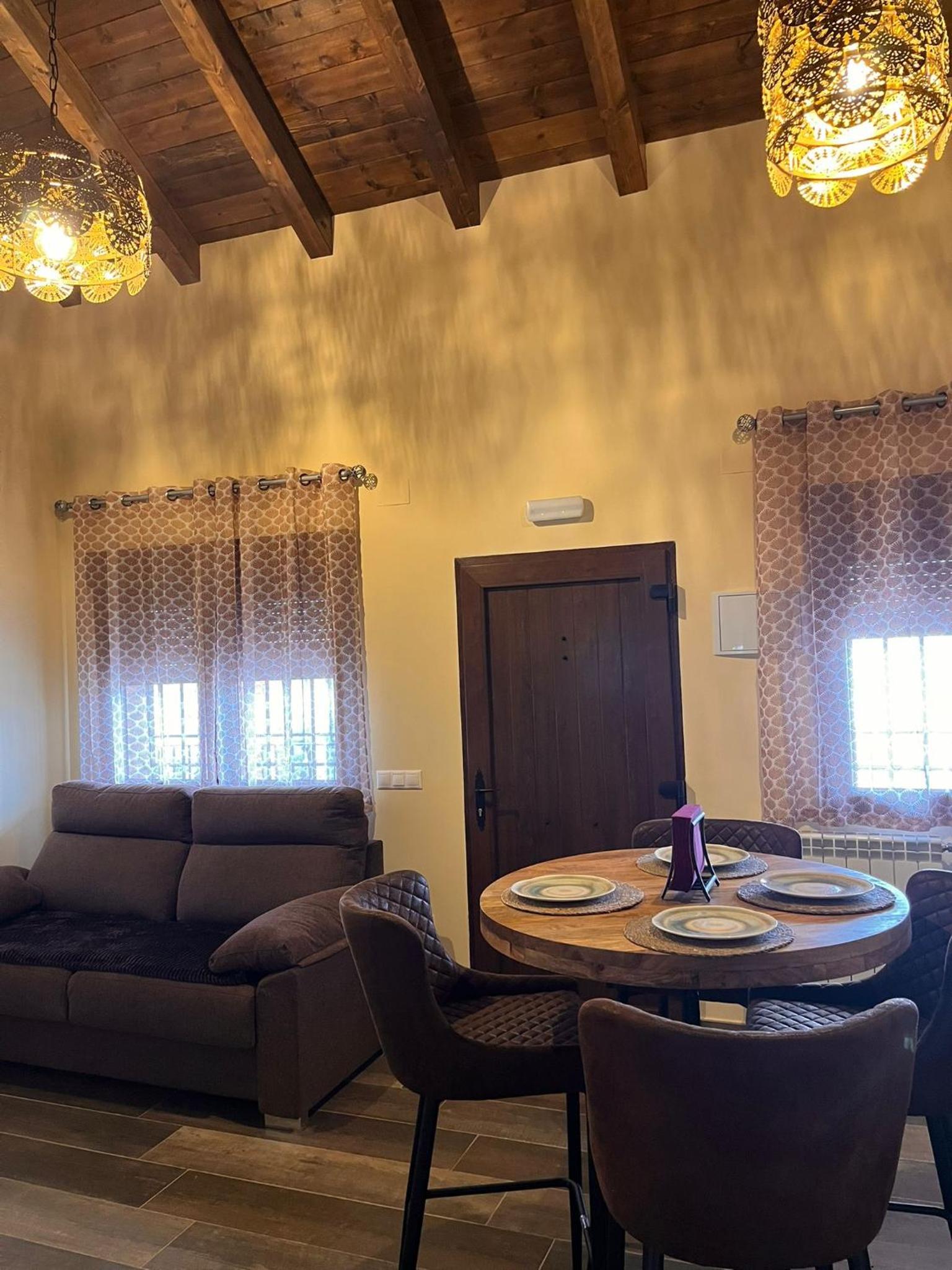 One-Bedroom House photo 2