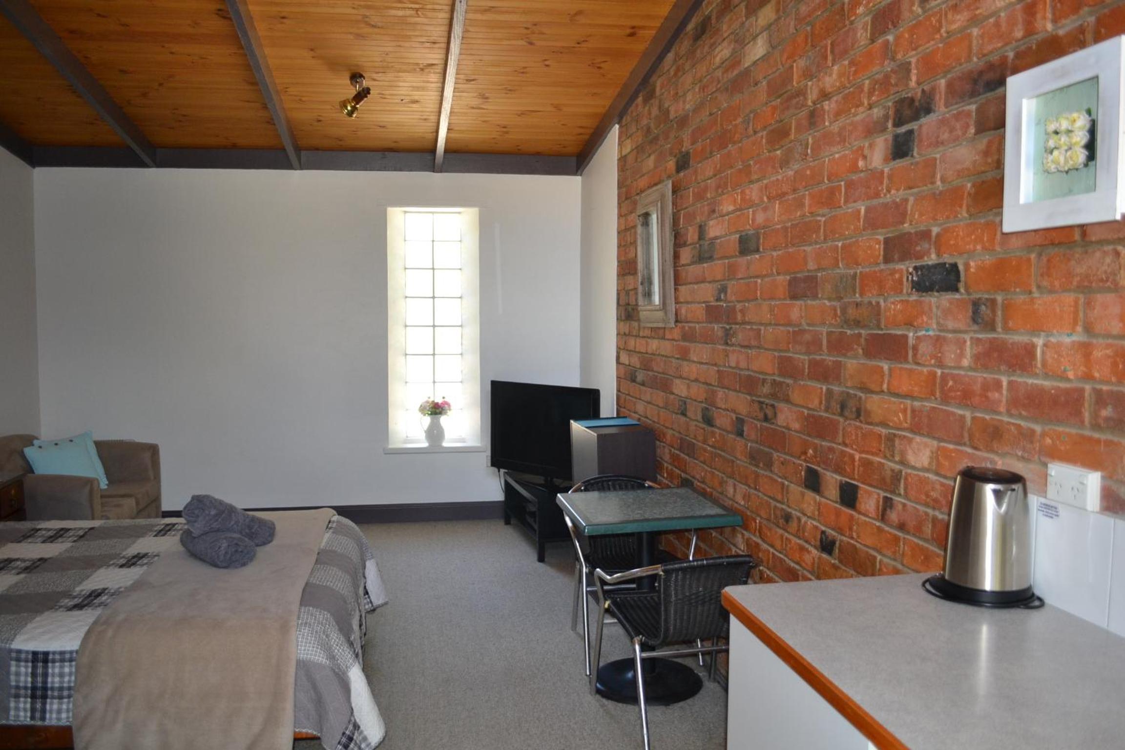 Queen Room photo 3