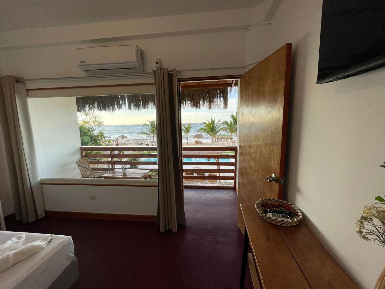 Deluxe Double Room With Balcony And Sea View photo 1