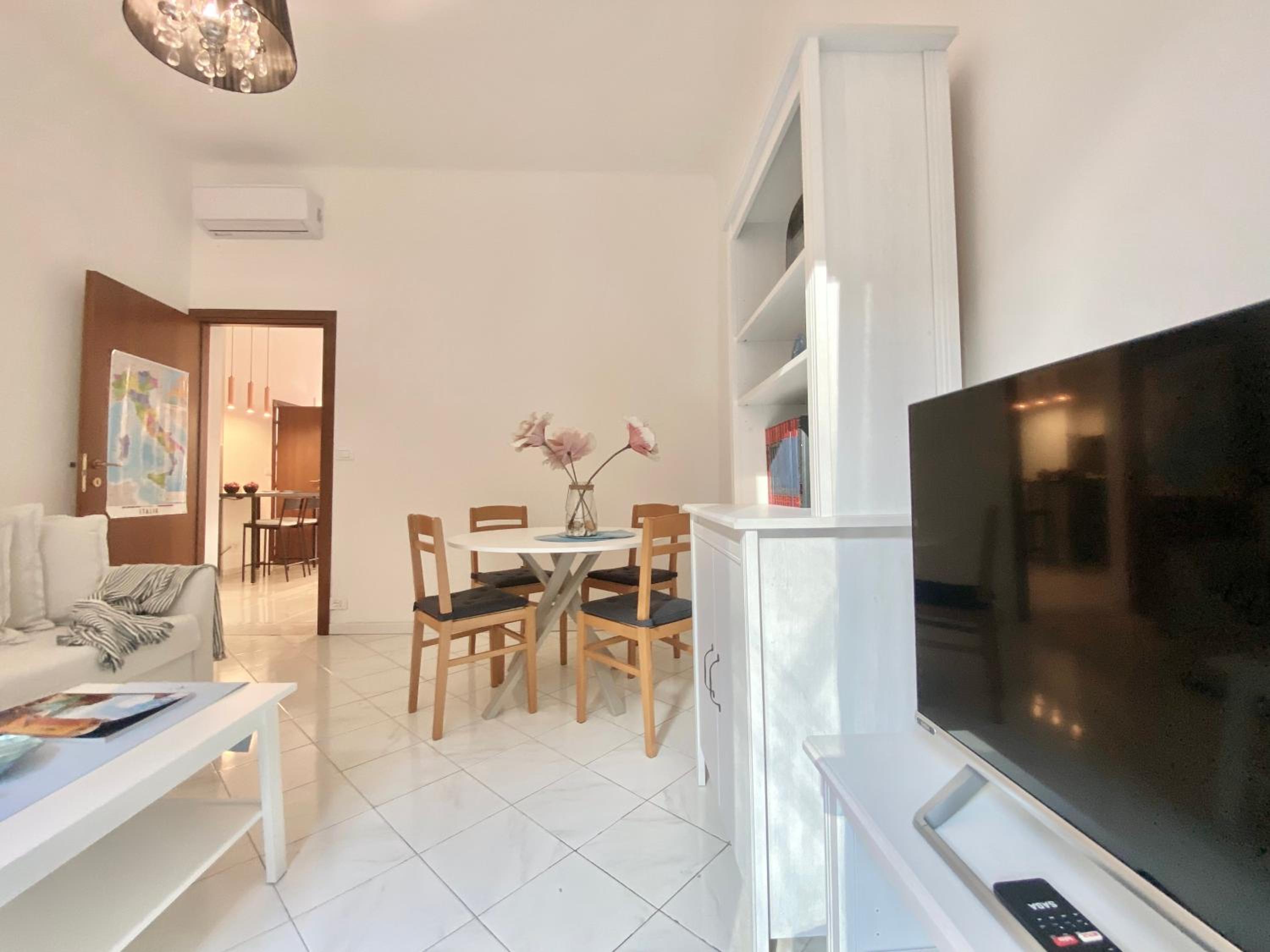 Apartment - Photo 32
